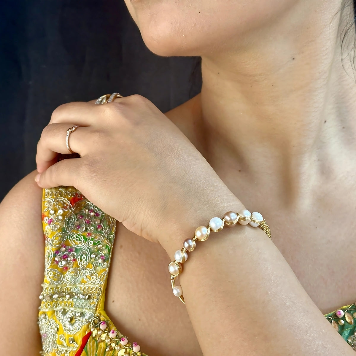 J Pearls Lainey Pearl Bracelet - Swadesiicart