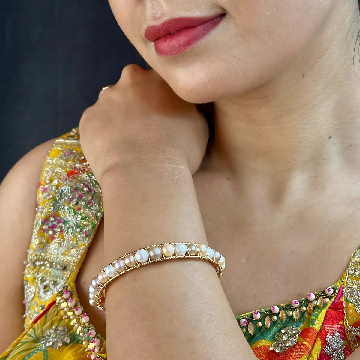 J Pearls Percy Pearl Bracelet - Swadesiicart