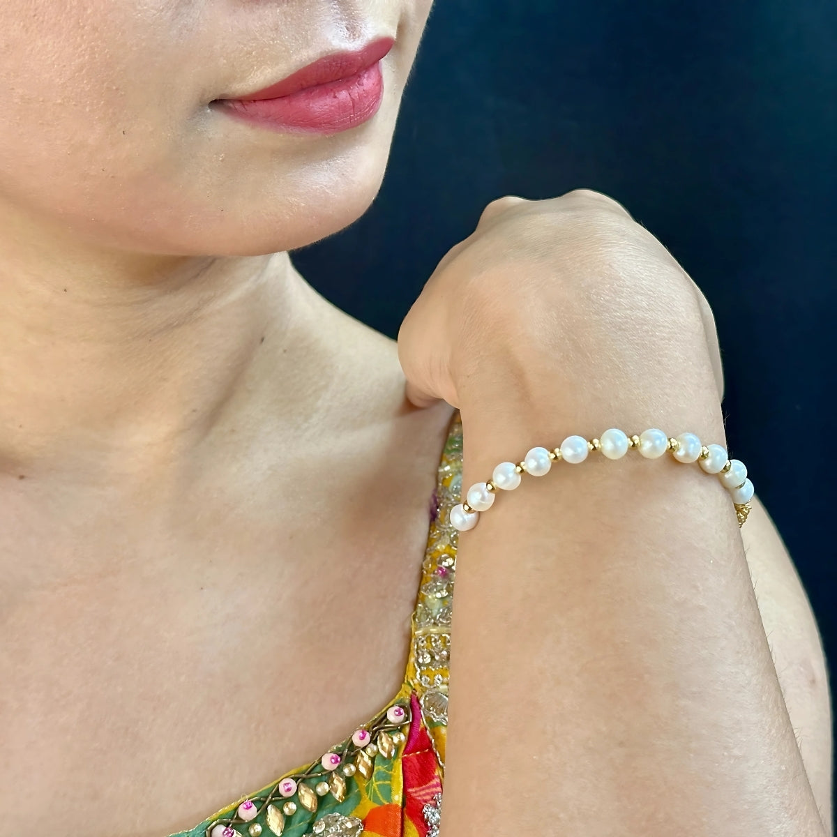 J Pearls Omisha Pearl Bracelet - Swadesiicart
