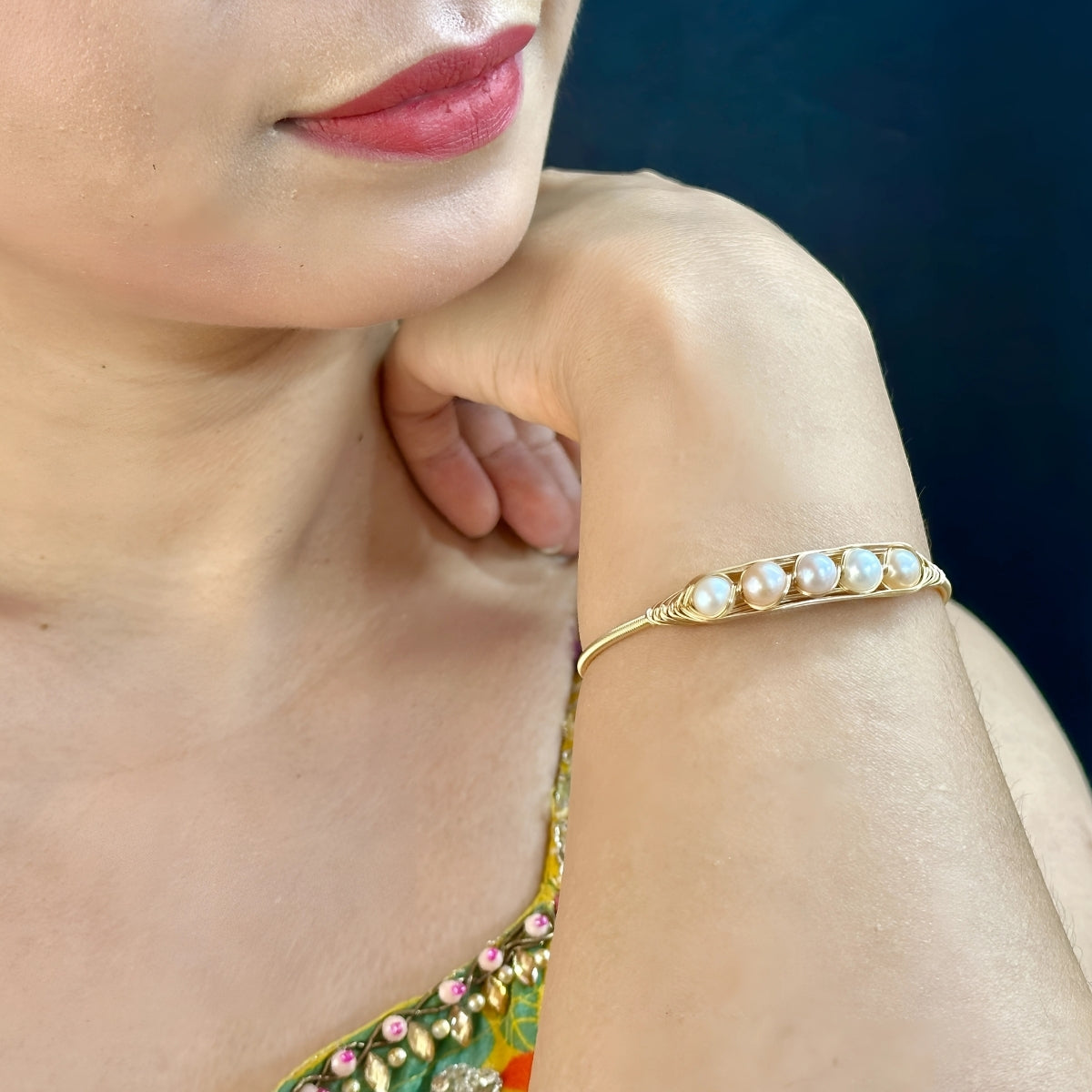 J Pearls Zuri Pearl Bracelet - Swadesiicart
