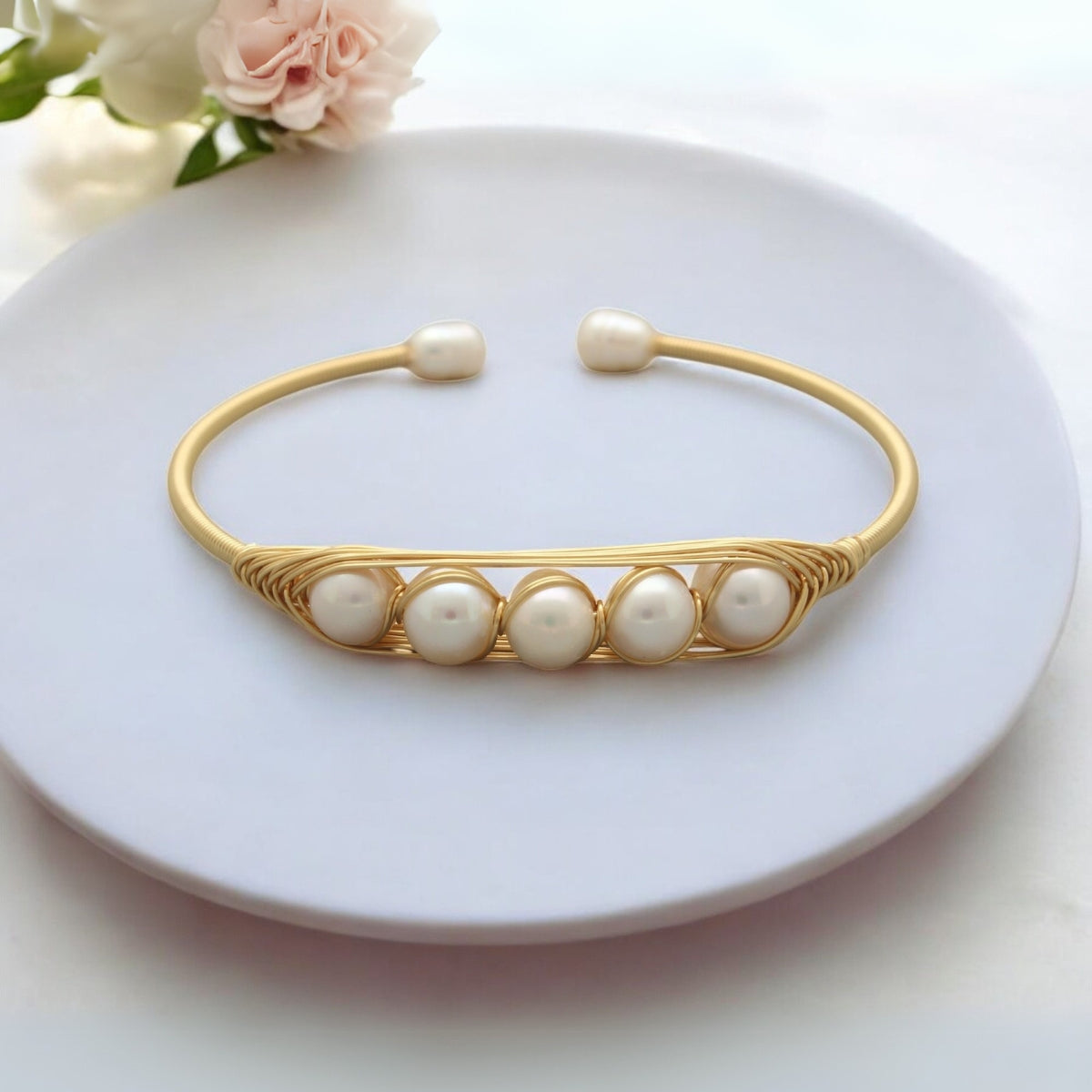 J Pearls Yara Pearl Bracelet - Swadesiicart