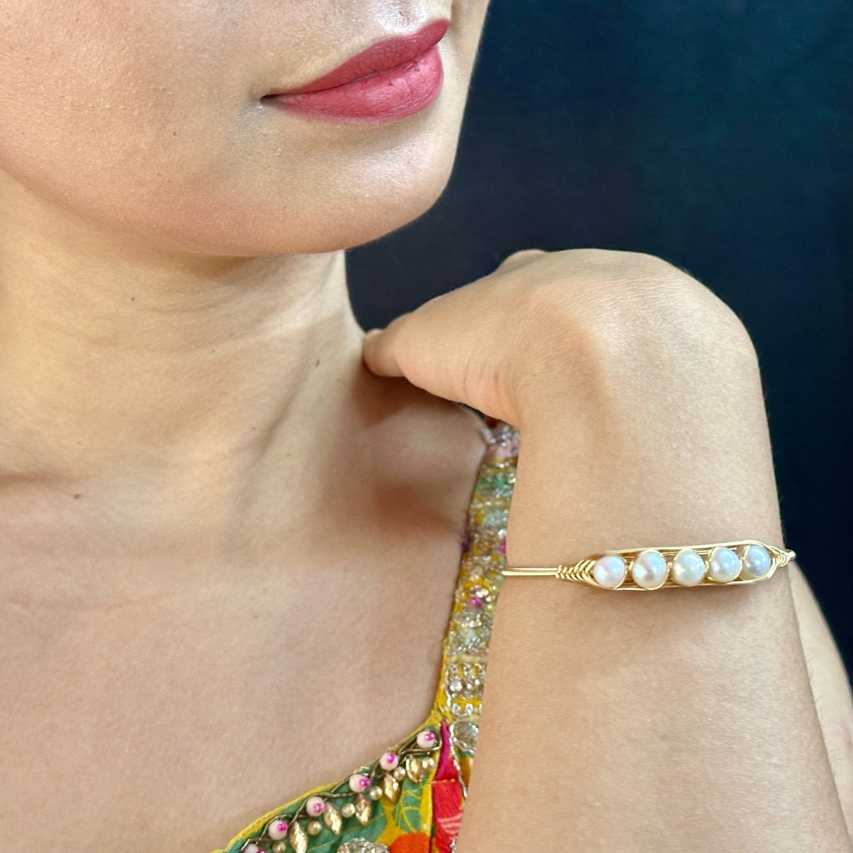 J Pearls Yara Pearl Bracelet - Swadesiicart