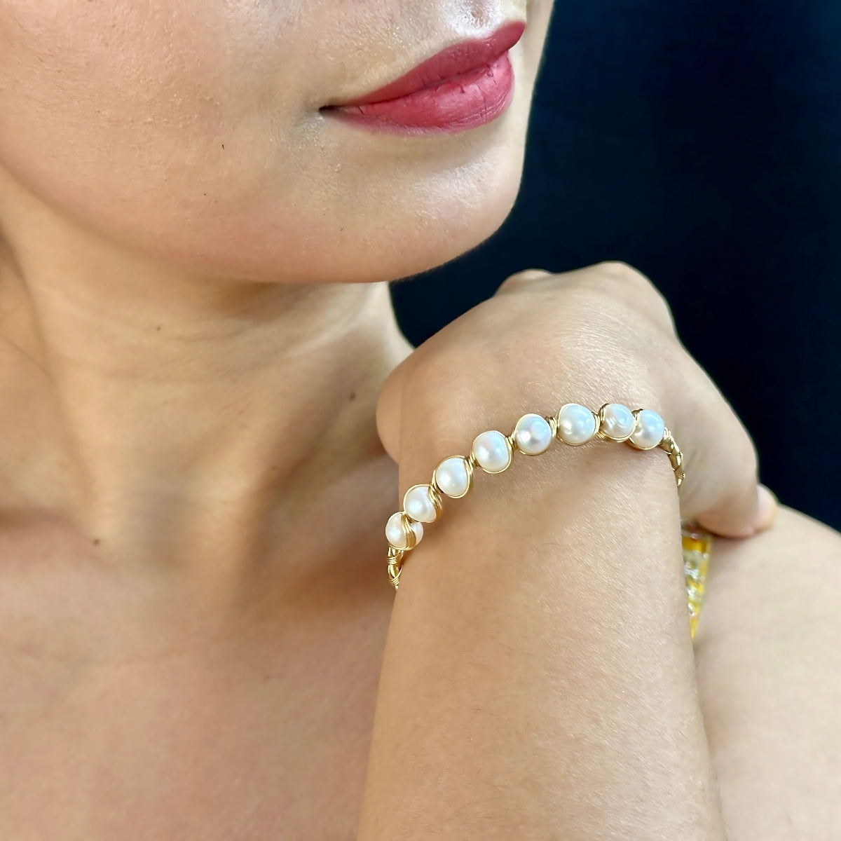 J Pearls Wrika Pearl Bracelet - Swadesiicart