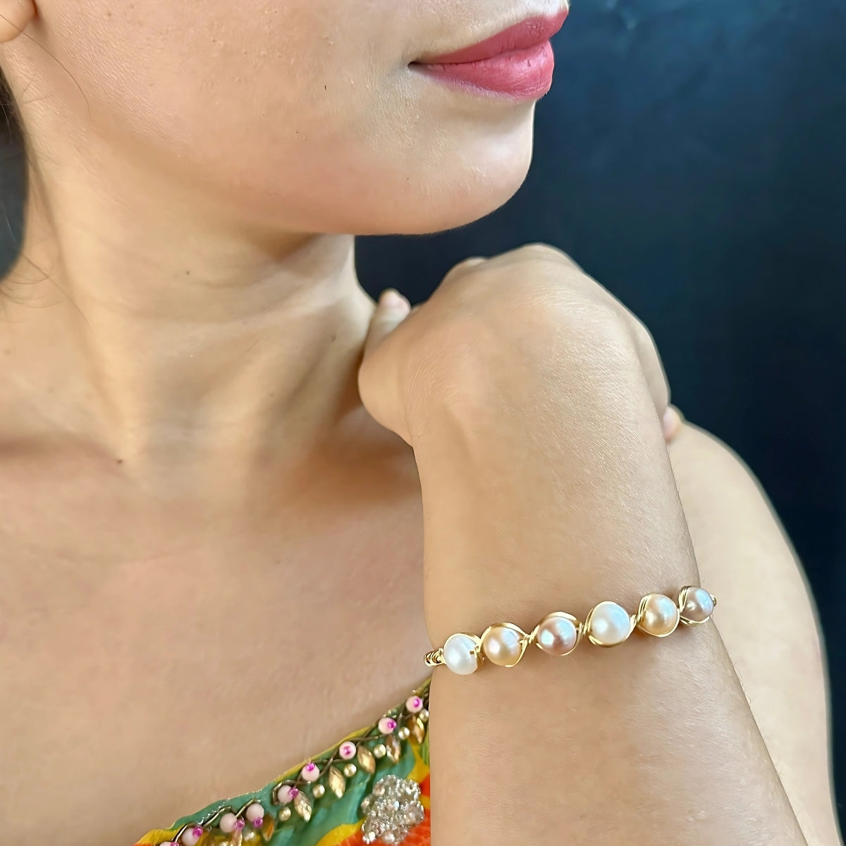 J Pearls Qarin Pearl Bracelet - Swadesiicart