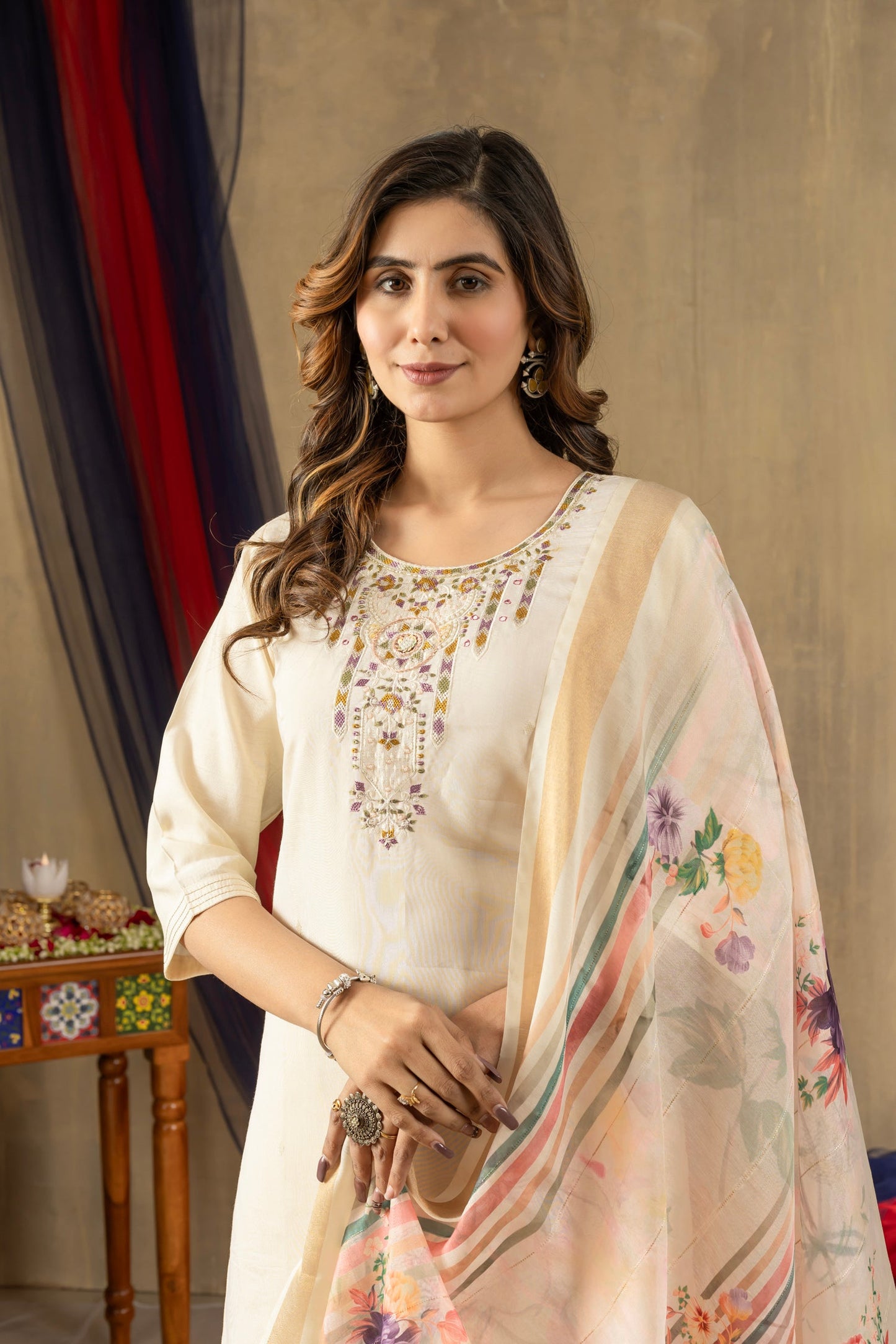 Lorenvalley Fashion Offwhite Shimmer Gold Silk Multi Embroidery Thread With Hand Work Kurta Pant Dupatta - Swadesiicart