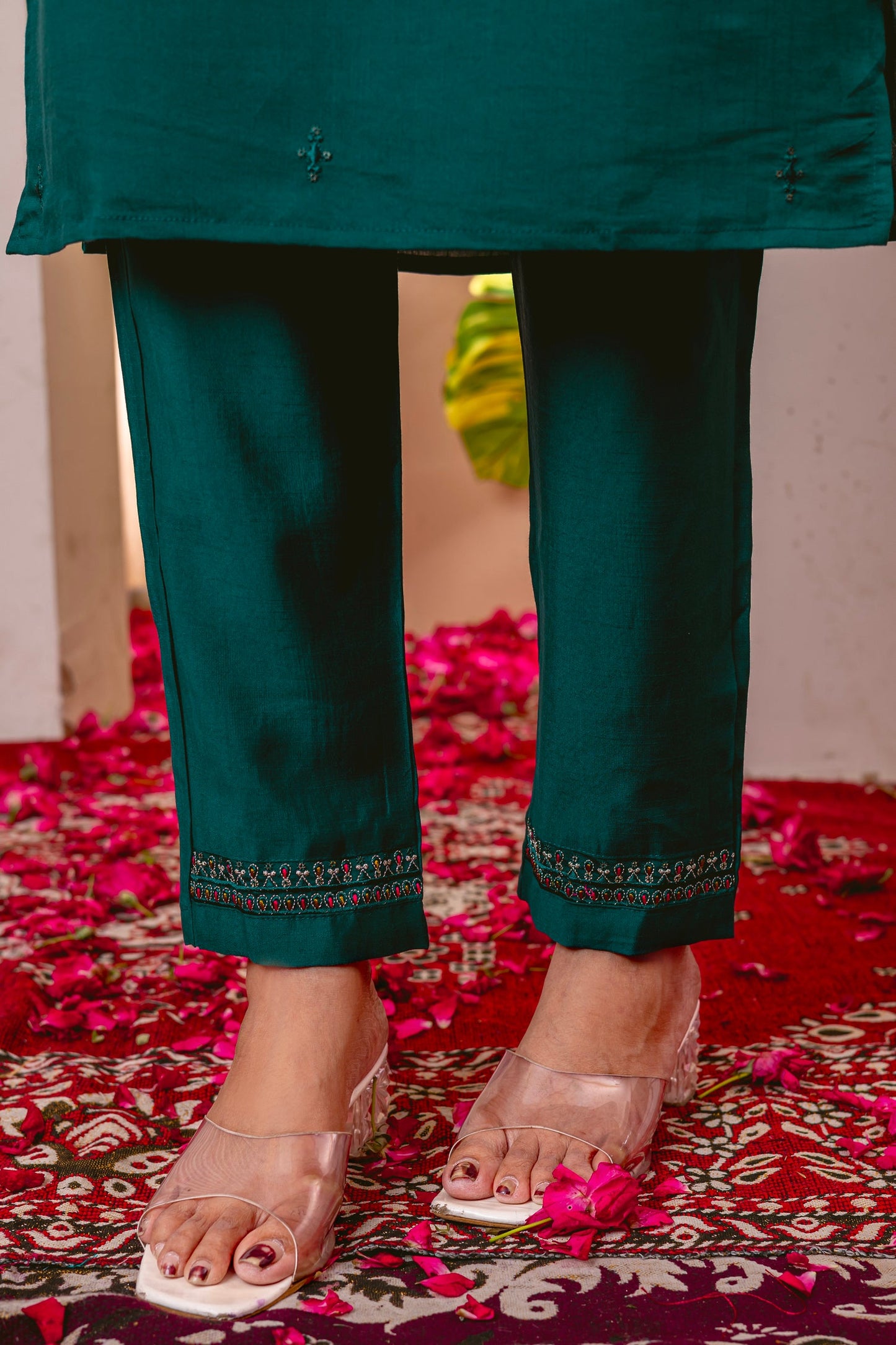Lorenvalley Fashion Green Marina Viscose Silk Embroidery Thread With Hand Work Kurta Pant Dupatta - Swadesiicart
