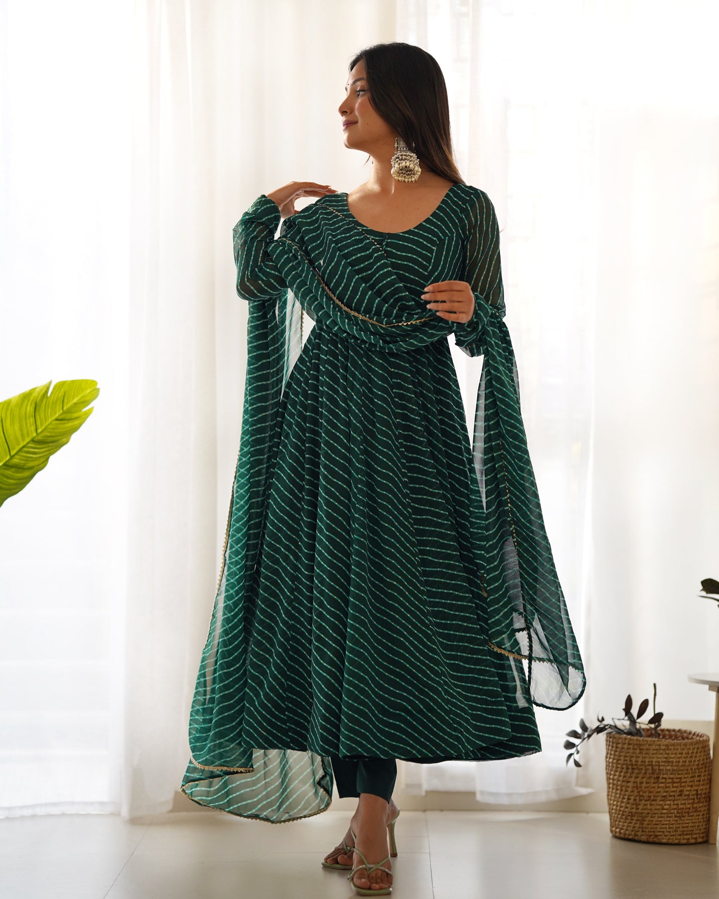 Lorenvalley Fashion Women Pure Soft Faux Georgette Laheriya Print Fully Flair Anarkali Kurta Pant With Dupatta Set - Green | Swadesiicart