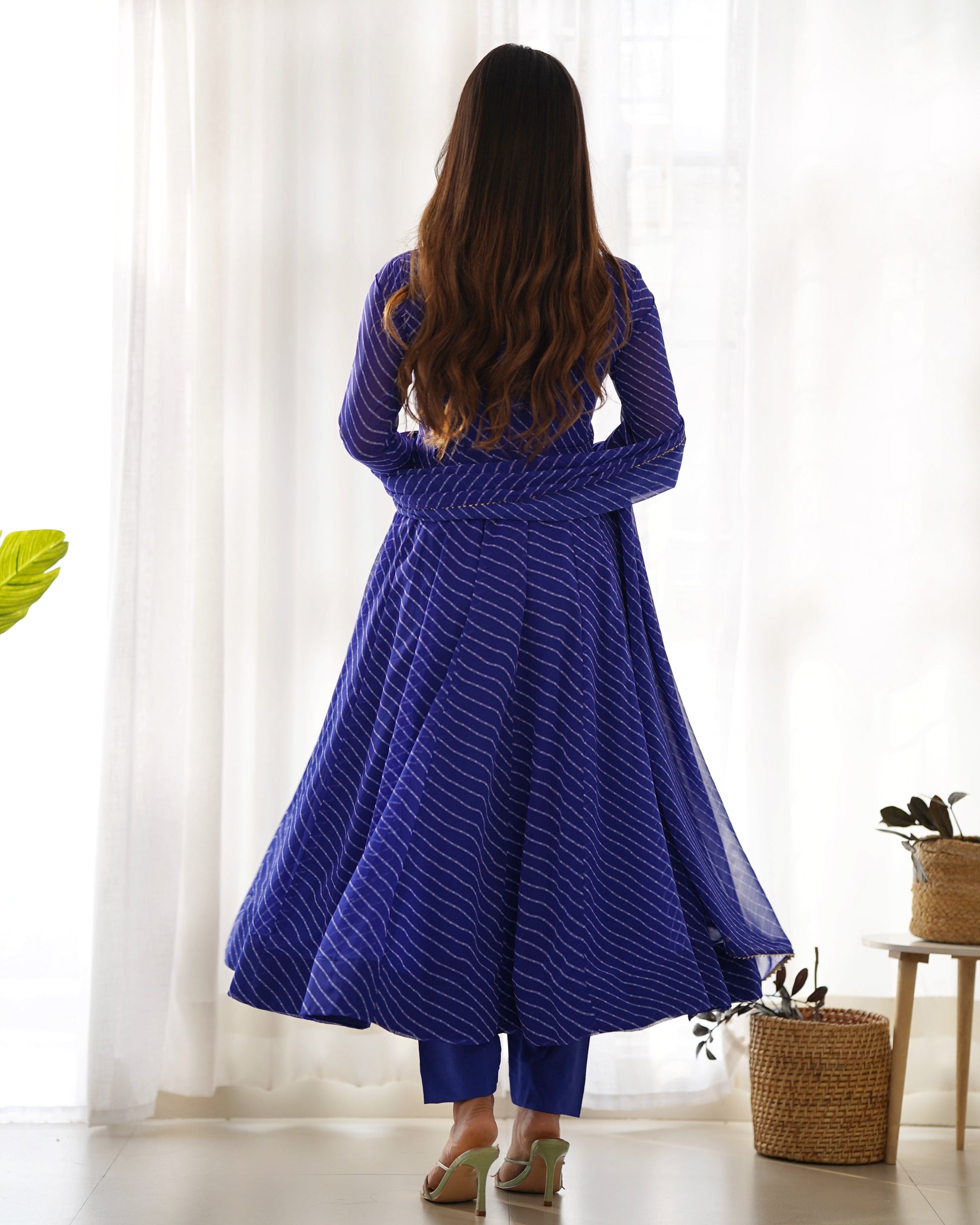Lorenvalley Fashion Women Pure Soft Faux Georgette Laheriya Print Fully Flair Anarkali Kurta Pant With Dupatta Set - Blue | Swadesiicart