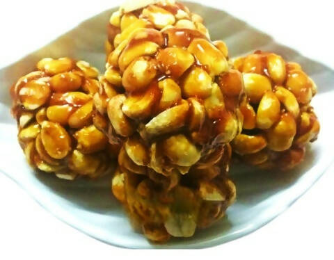 Godavari Vantillu Peanut ladoo/ Palli Undalu / Bellam Verusenaga Pappu Undalu | Swadesiicart