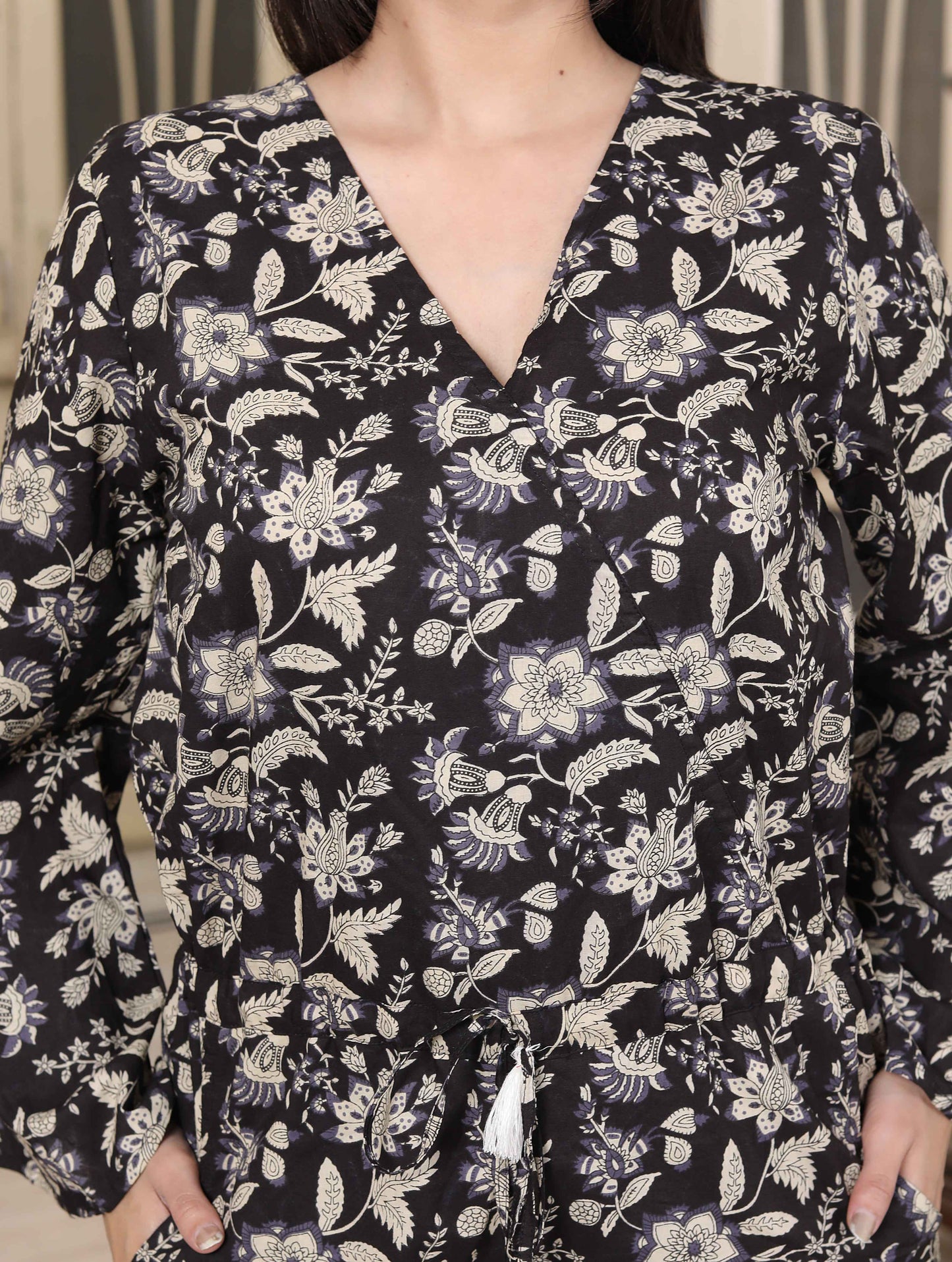 Miravan Women's Pure Cotton Black Long Sleeve Floral Printed Stylish Jumpsuit - Swadesiicart