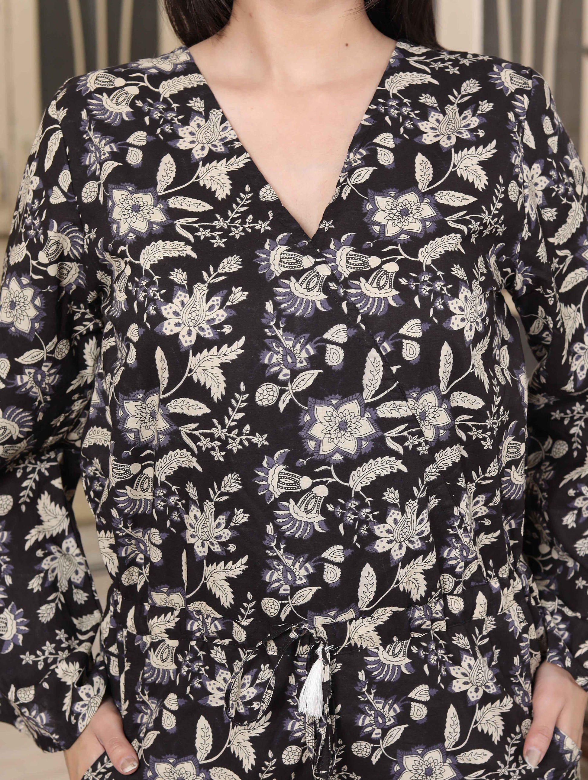 Miravan Women's Pure Cotton Black Long Sleeve Floral Printed Stylish Jumpsuit - Swadesiicart