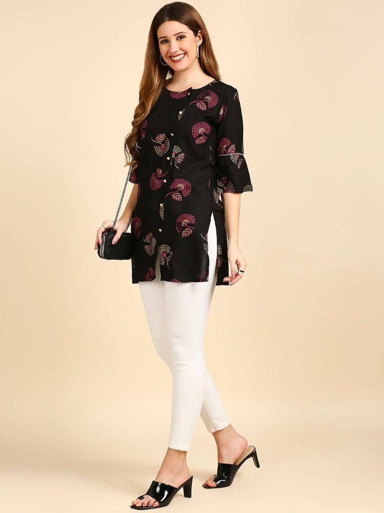 Anubhutee Black & Golden Printed Straight Kurti | Swadesiicart