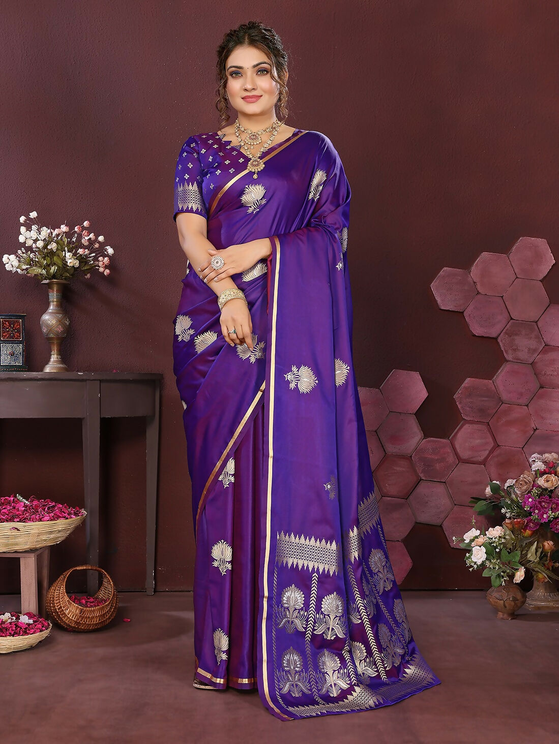 Joban Fashion Purple Floral Motifs Banarasi Silk Sarees | Swadesiicart