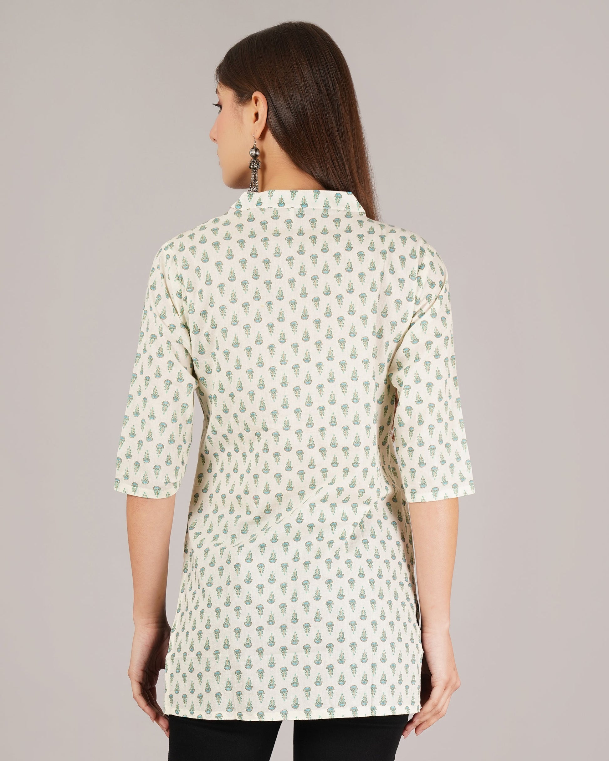 Jaitra Apparels Women Printed Rayon Straight Kurta (Off White) - Swadesiicart