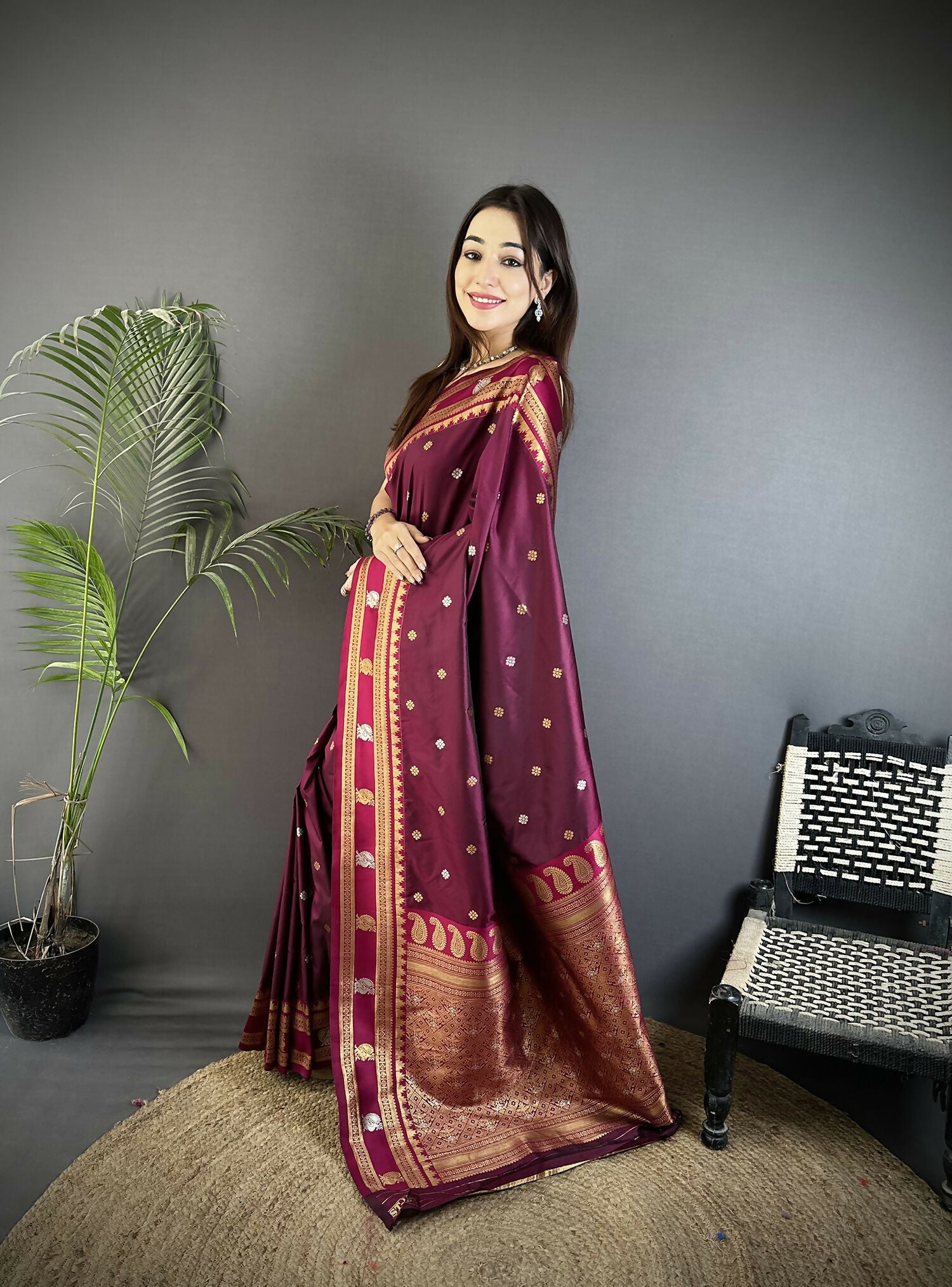 Joban Fashion Maroon Banarasi Soft Silk Woven Saree | Swadesiicart