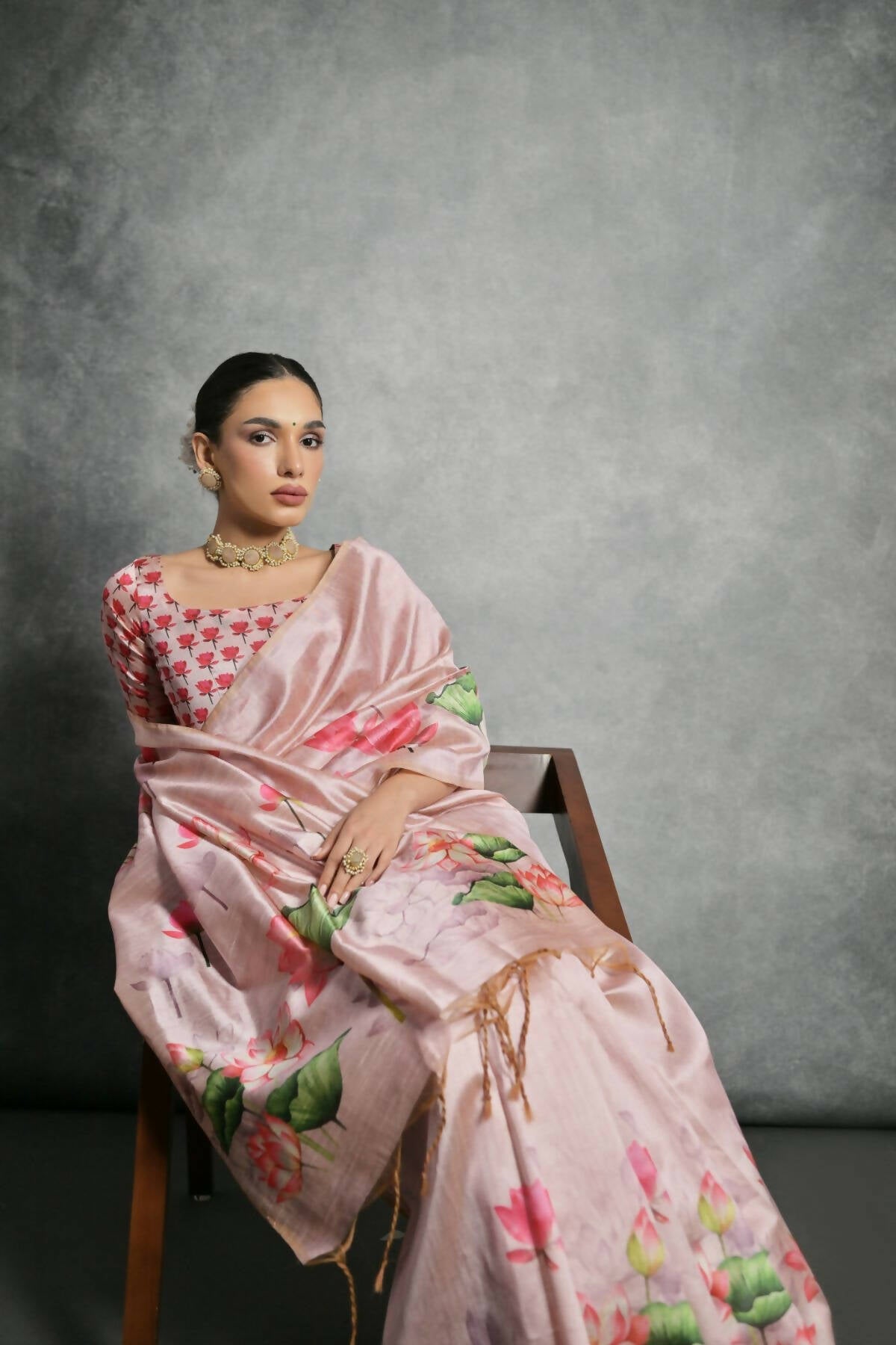 Vishnu Weaves Women's Pink Soft Tussar Silk Printed Saree with Blouse - Swadesiicart