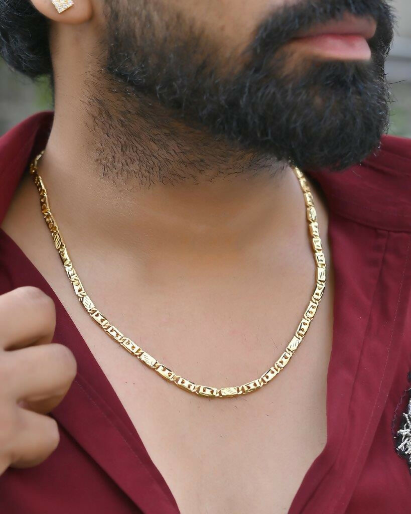 VOJ Gold-Polished Biscuit Chain With Hearts | Swadesiicart