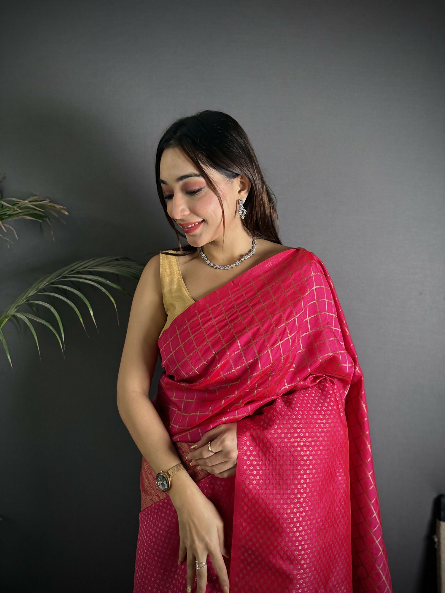 Joban Fashion Hot Pink Banarasi Soft Lichi Silk Checks & Woven Saree | Swadesiicart