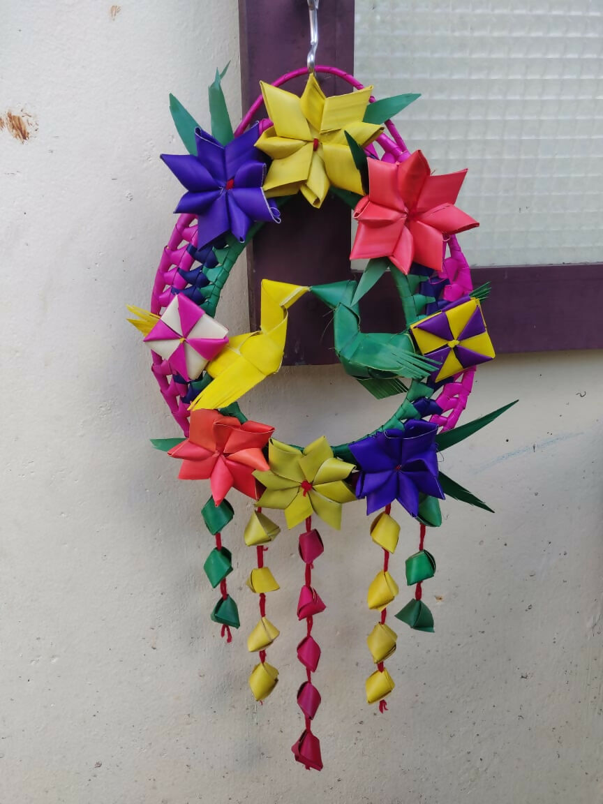 Shuddh Natural Hand Made Palm Leaf Double Parrot Wreath | Swadesiicart