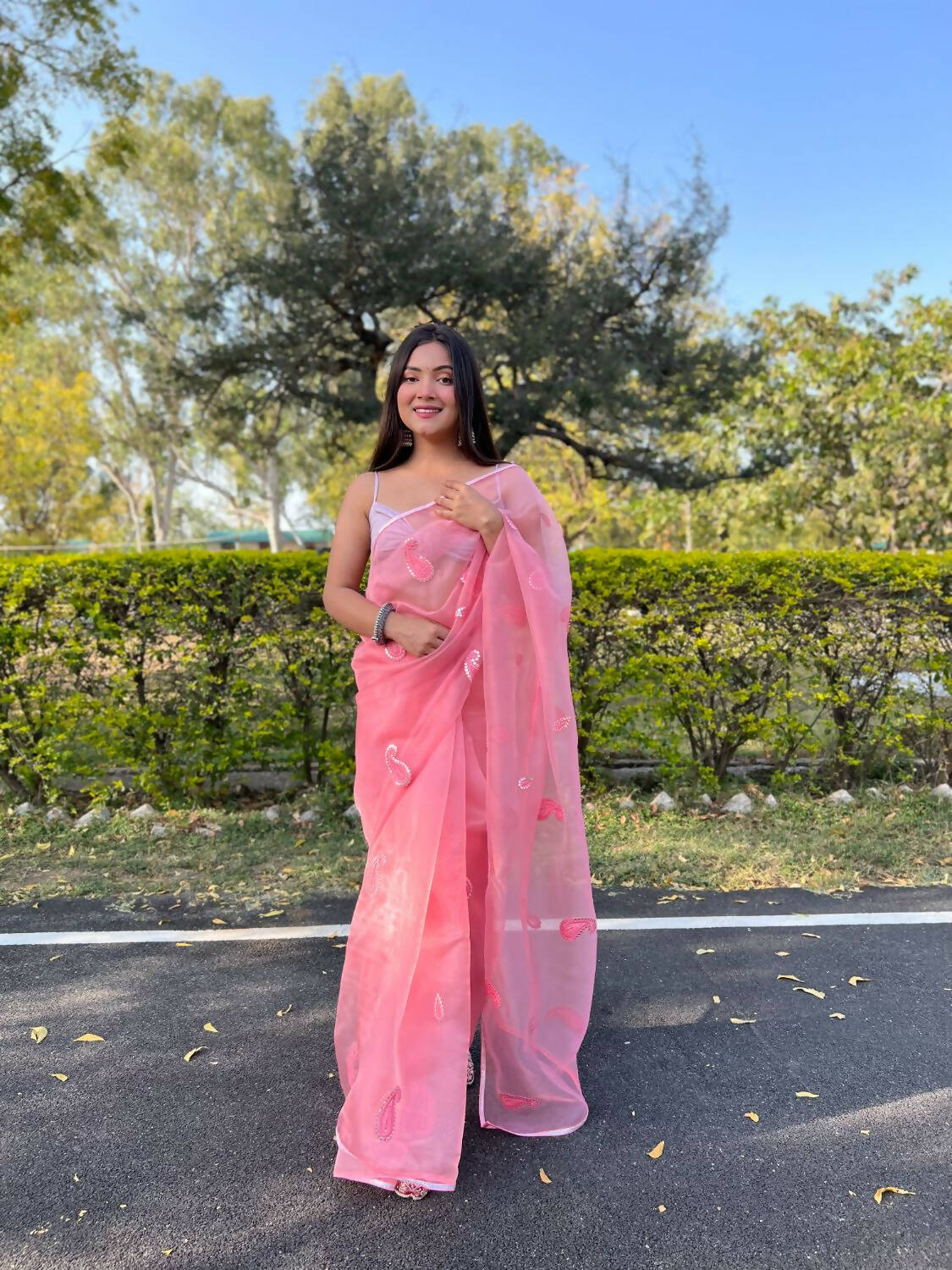 Vamsee Pink Organza Saree - Swadesiicart