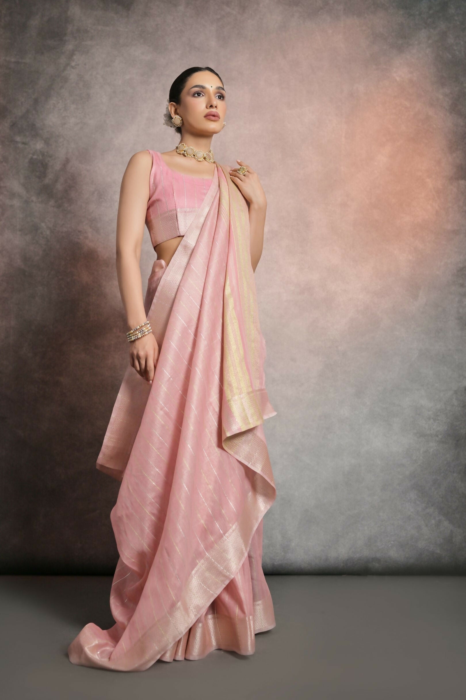Vishnu Weaves Women's Pink Tissue Linen Zari Woven Saree with Blouse - Swadesiicart