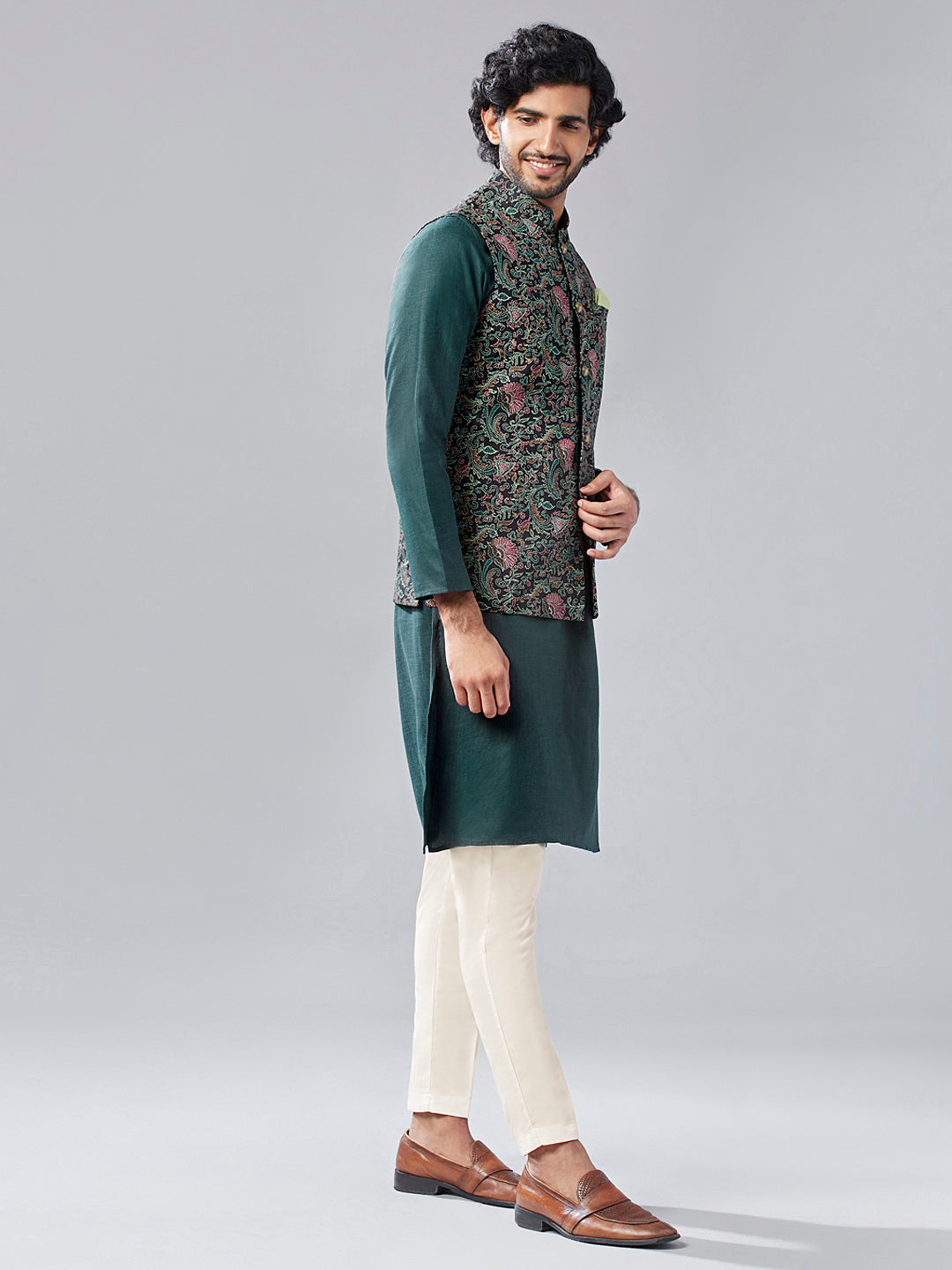 Kisah Men's Multi-Coloured Printed Kurta with Jacket and Trouser Set | Swadesiicart