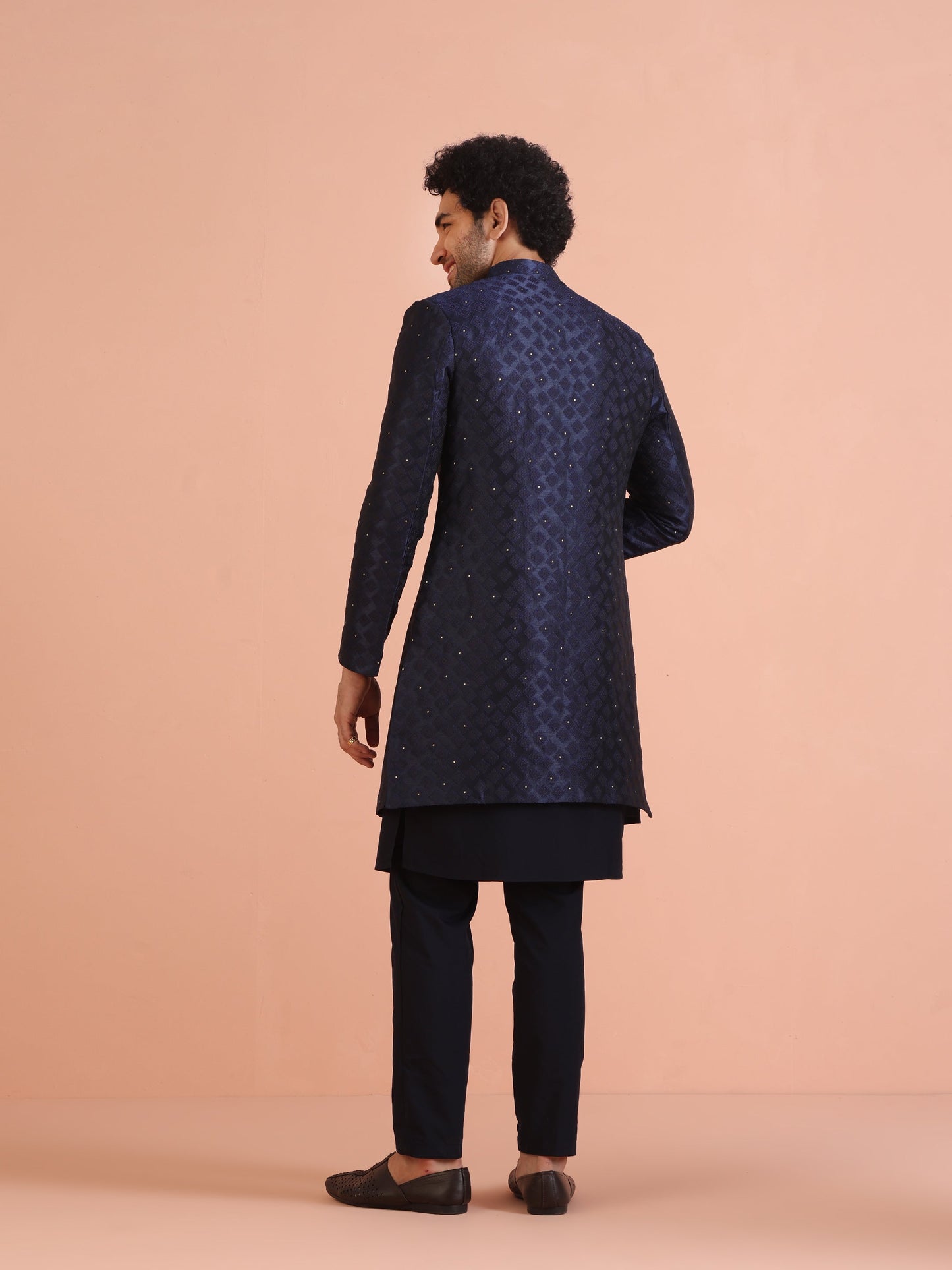 Kisah Men Navy Blue Textured Kurta Indowestern Trouser Set | Swadesiicart