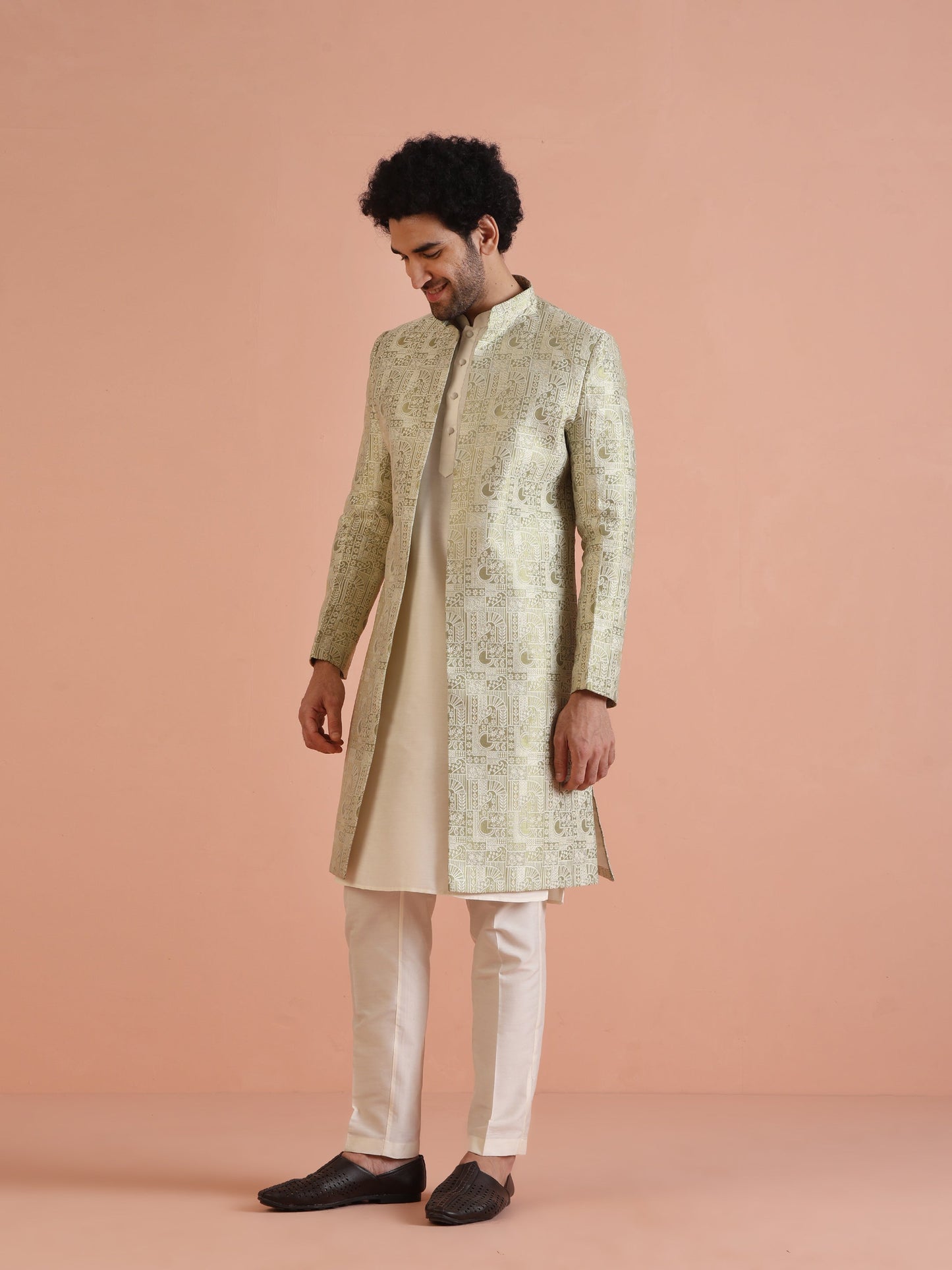 Kisah Men's Cream Indo-Western Kurta with Trouser Set | Swadesiicart