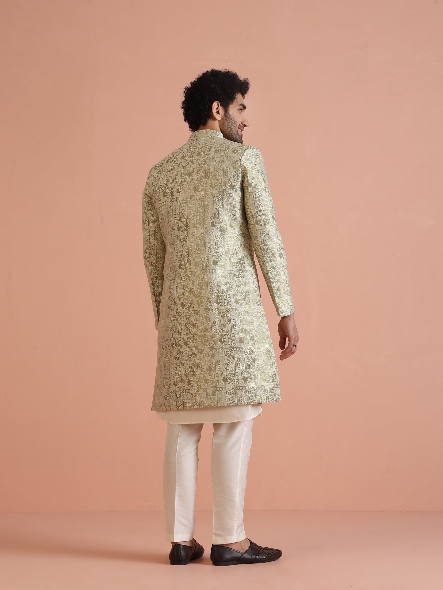 Kisah Men's Cream Indo-Western Kurta with Trouser Set | Swadesiicart