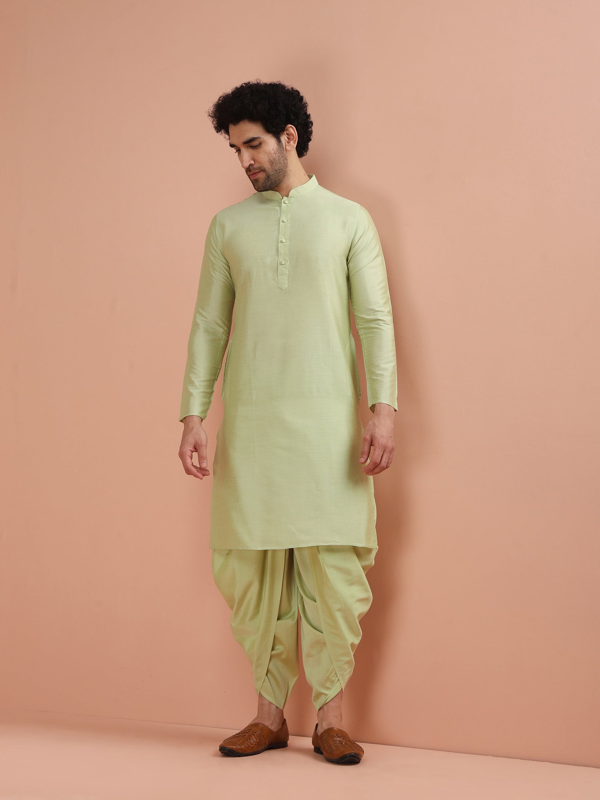 Kisah Men Green Embroidered Kurta Indowestern Dhoti Set | Swadesiicart
