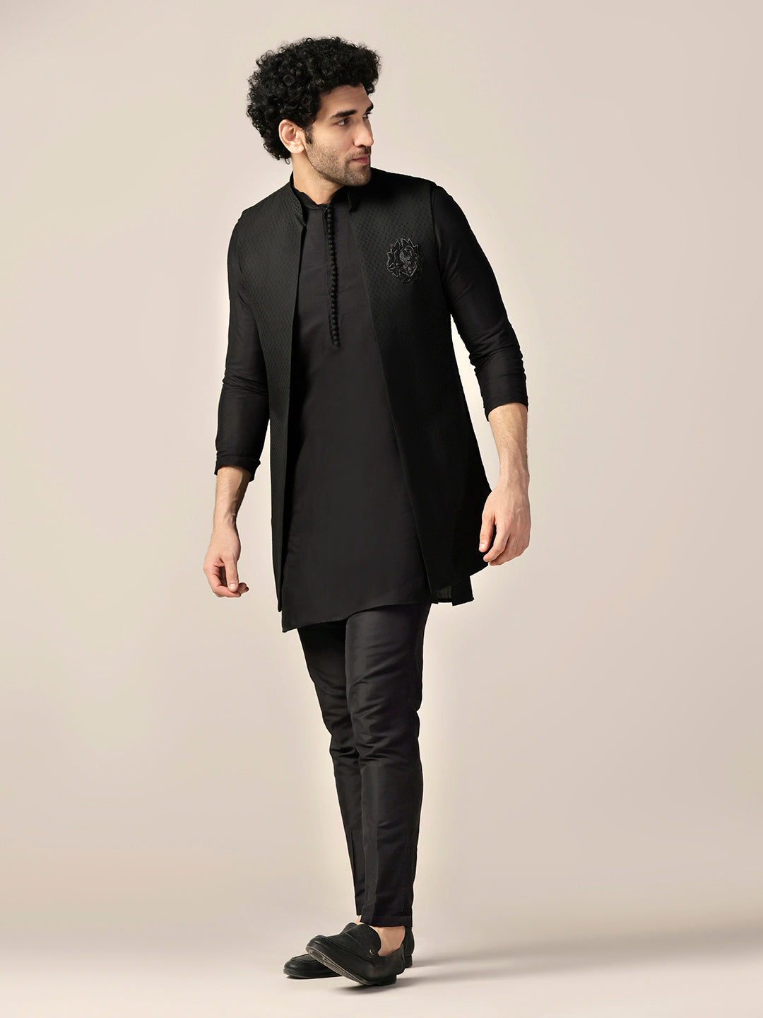 Kisah Men Black Kurta Jacket Trouser Set | Swadesiicart