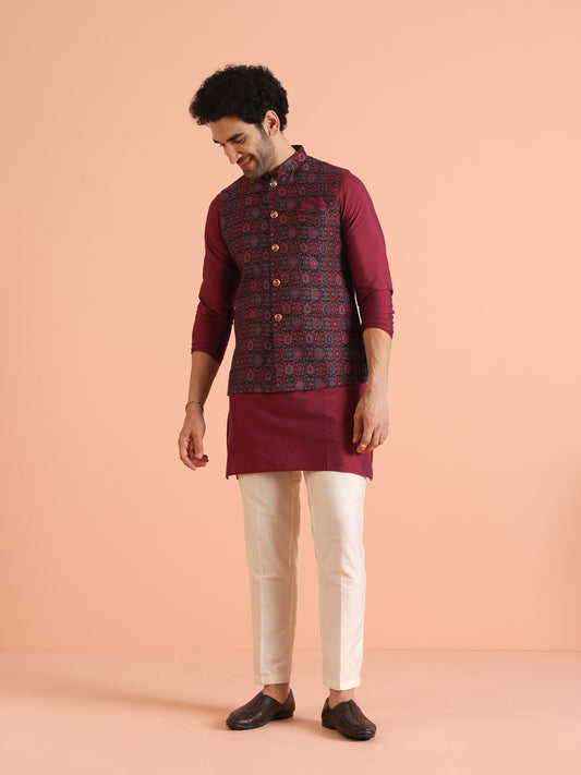 Kisah Men Multi Woven Design Ethnic Motifs Kurta Jacket Trouser Set | Swadesiicart