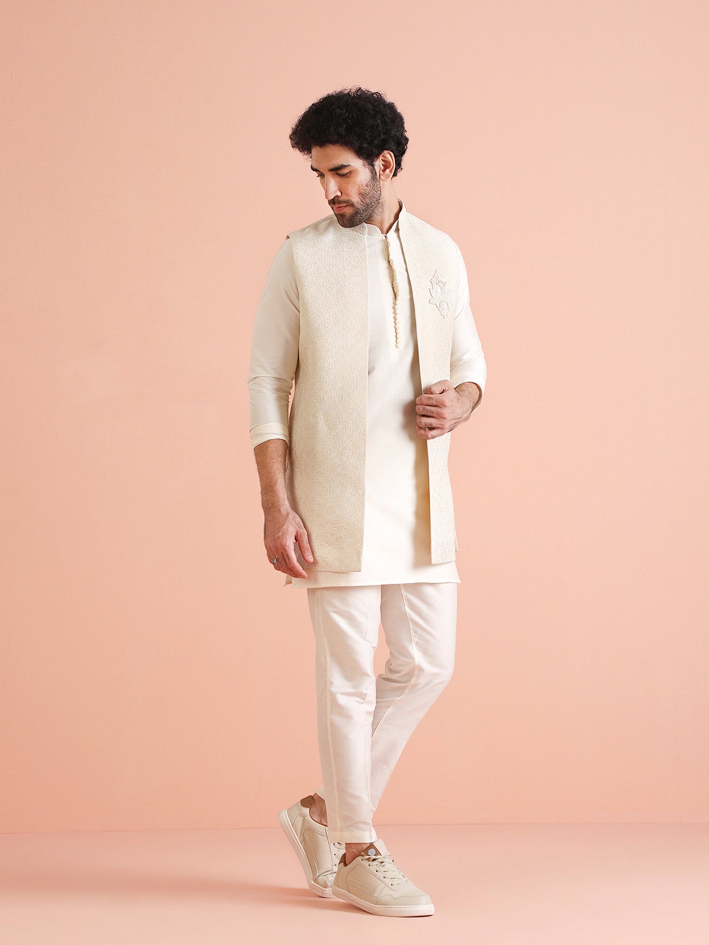 Kisah Men Off White Woven Design Kurta Jacket Trousers Set | Swadesiicart