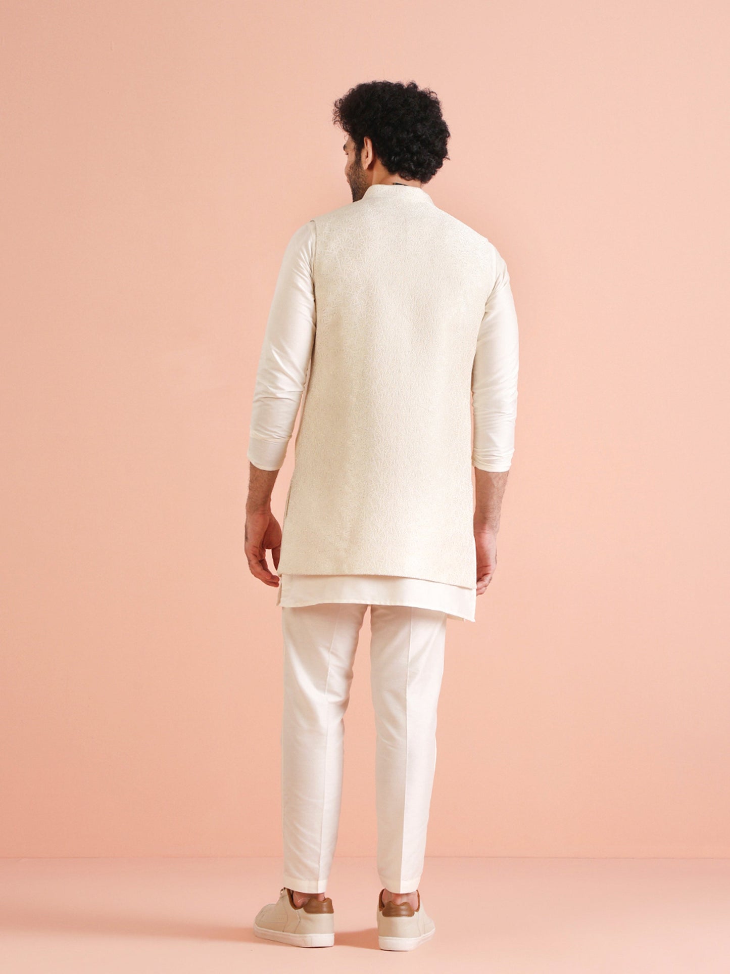 Kisah Men Off White Woven Design Kurta Jacket Trousers Set | Swadesiicart