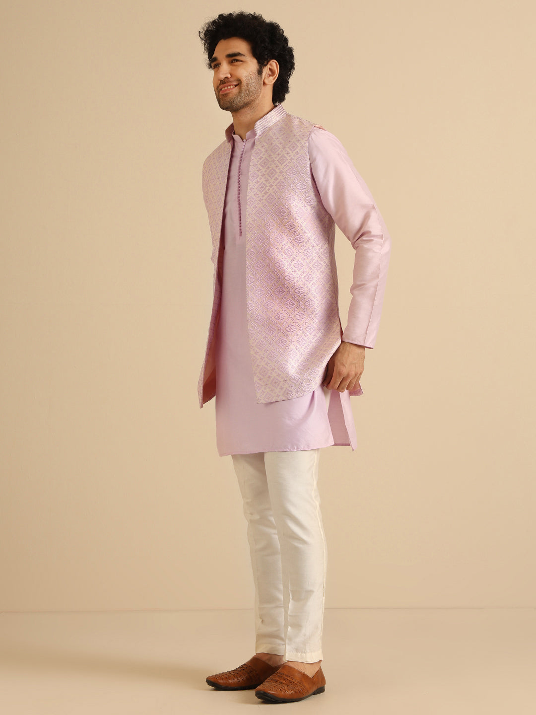 Kisah Men Lilac Textured Kurta Jacket Trouser Set | Swadesiicart