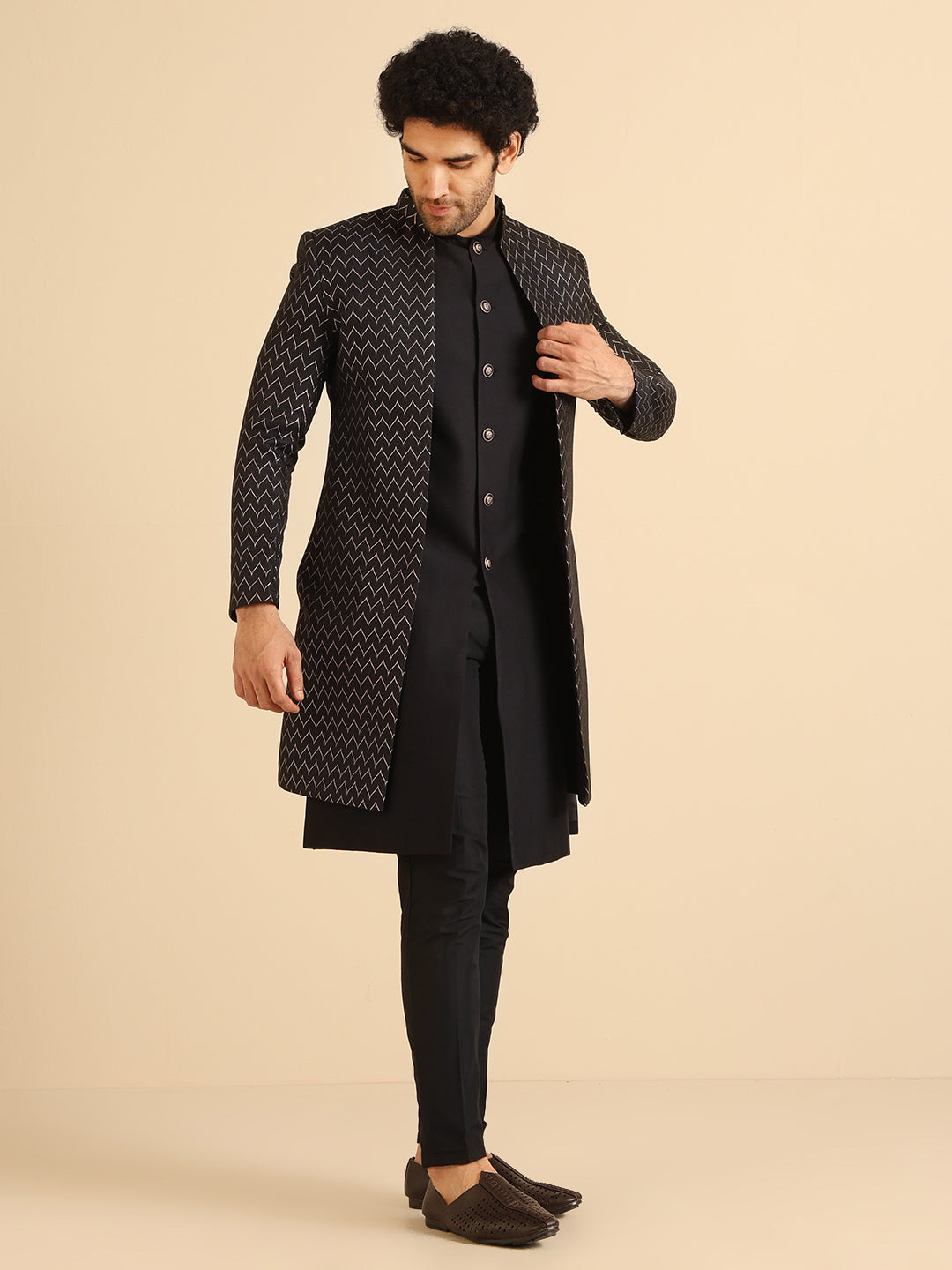 Kisah Stylish Men's Black Indo-Western Jacket with Trouser Set | Swadesiicart
