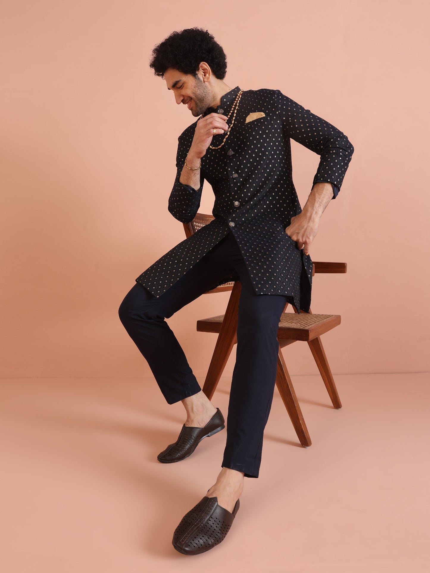 Kisah Men Navy Blue Embellished Indowestern Trouser Set | Swadesiicart