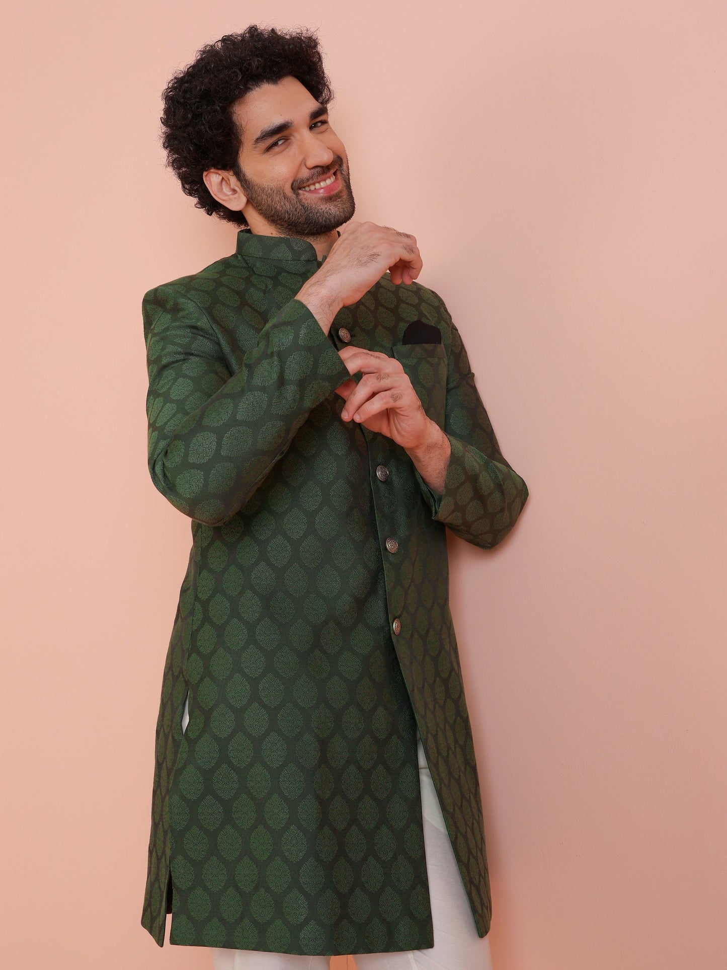 Kisah Men Green Textured Indowestern Trouser Set | Swadesiicart