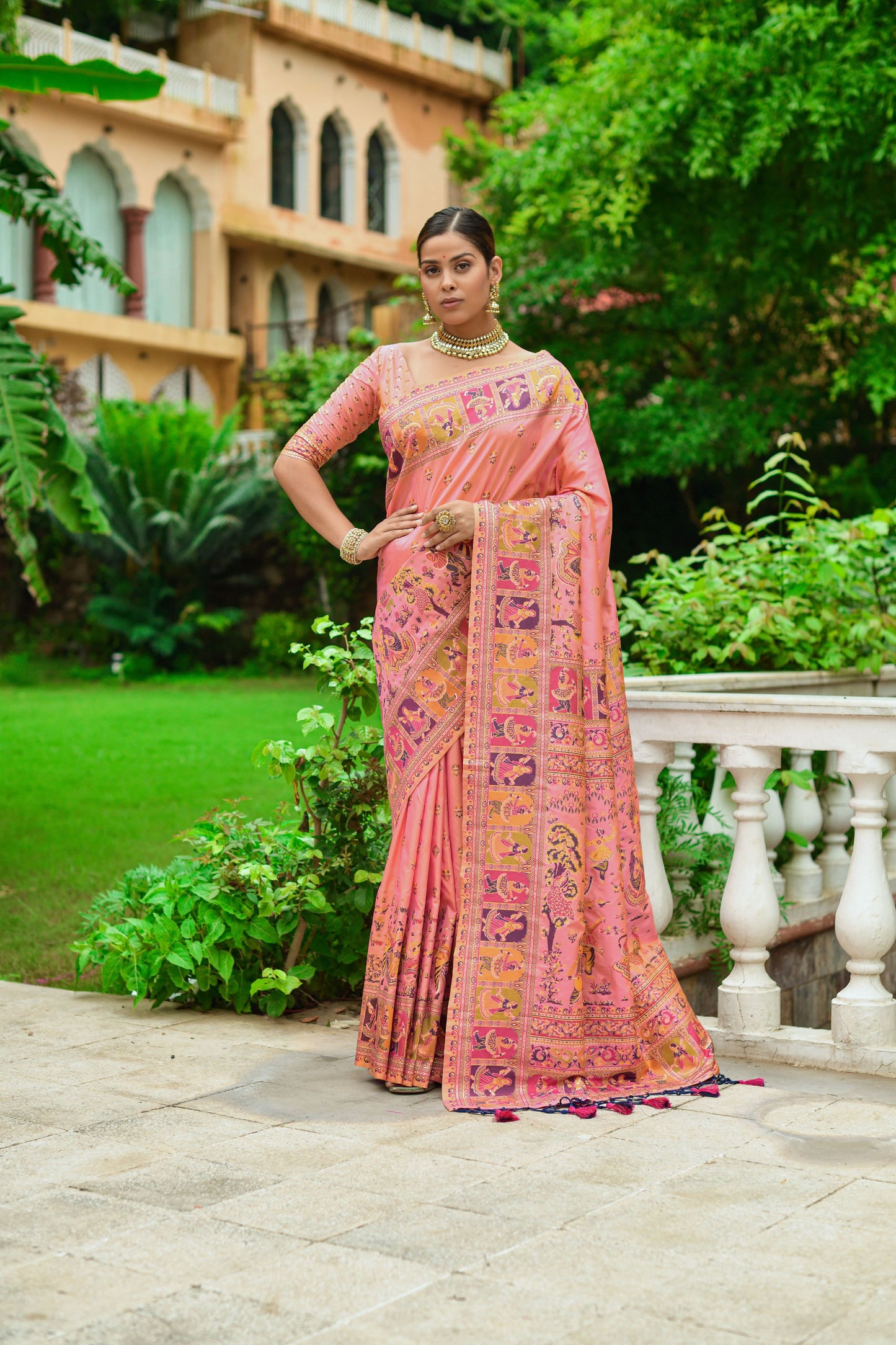 Vishnu Weaves Women's Peach Banarasi Silk Kashmiri Woven Saree with Blouse - Swadesiicart