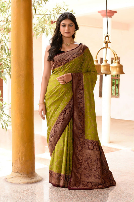 Joban Fashion Grass Green Crepe Chiffon Pure Handloom Banarasi Silk Saree | Swadesiicart
