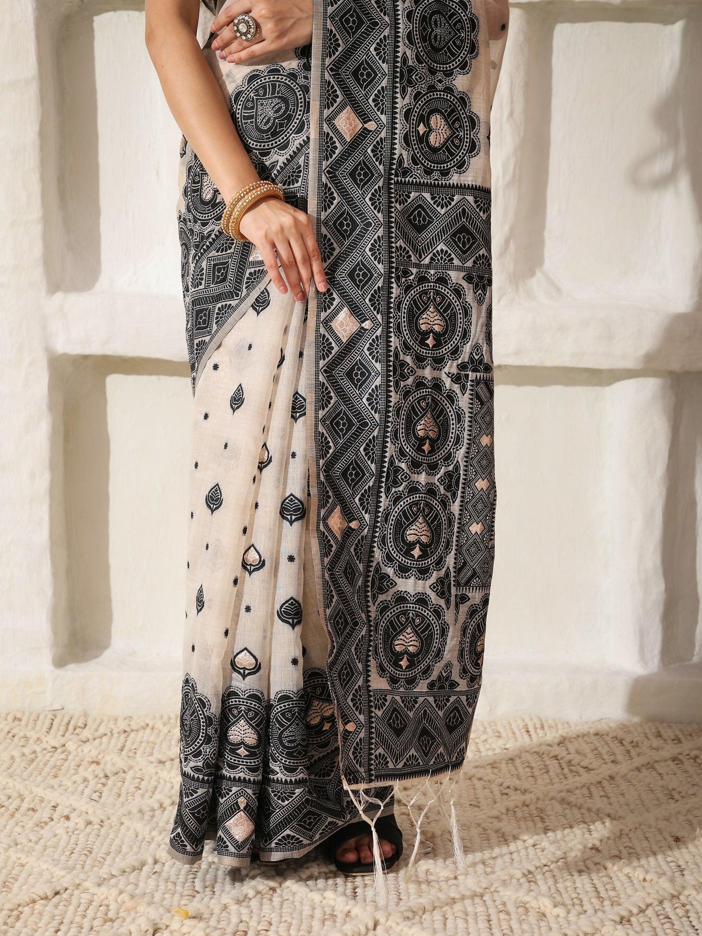 Shree Shyam Fashion Linen Cotton Black & Cream Saree