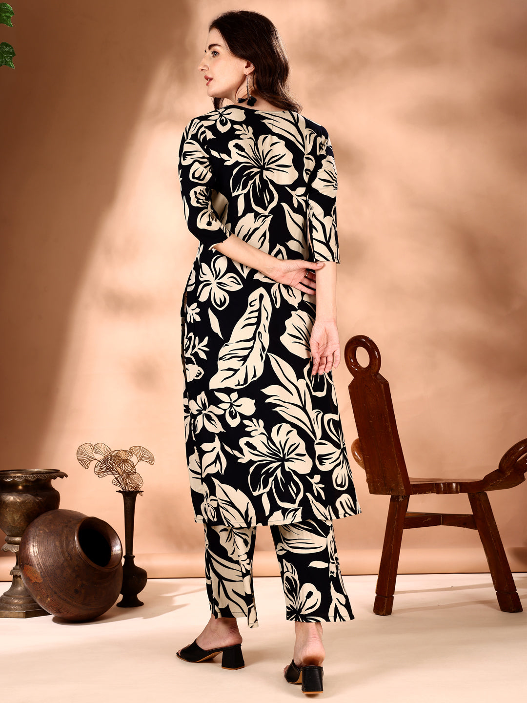 Botanical Printed Co Ords Set, Black - Hiral Fashion