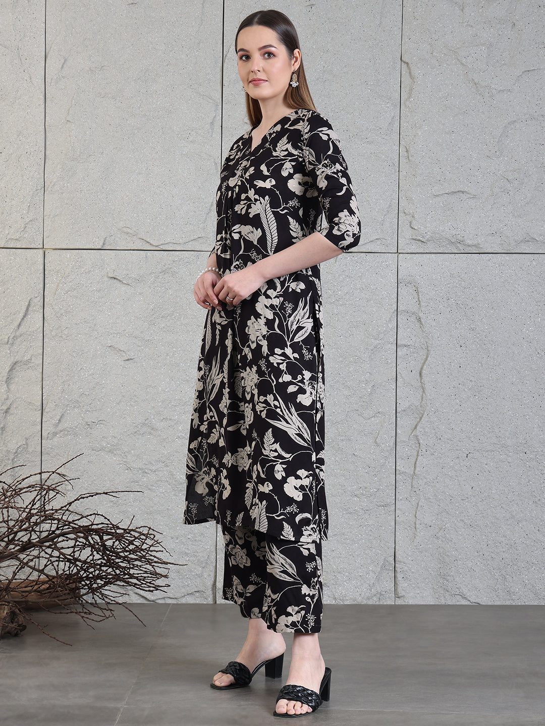 Botanical Printed Kurta With Palazzo Co-Ords Set, Black - Hiral Fashion