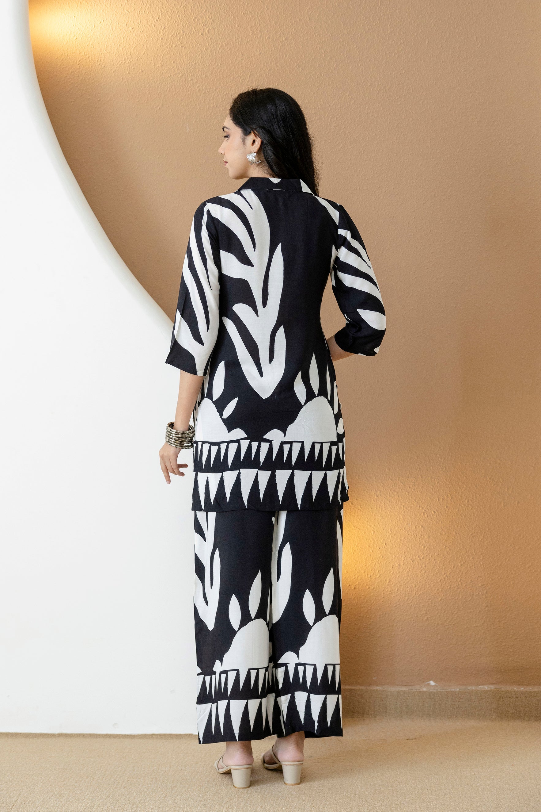 Abstract Printed Co-Ords, Black; White - Hiral Fashion