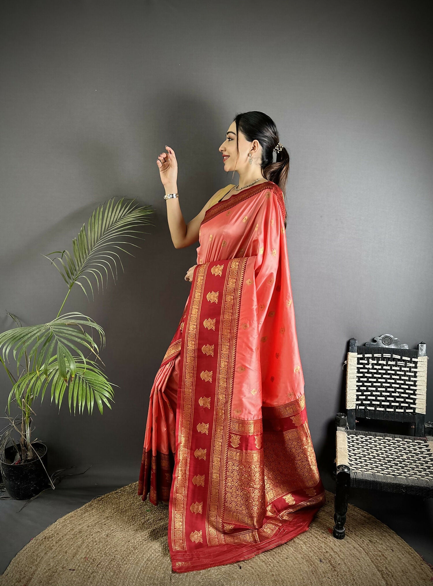 Joban Fashion Peach Banarasi Soft Silk Woven Butti Saree | Swadesiicart