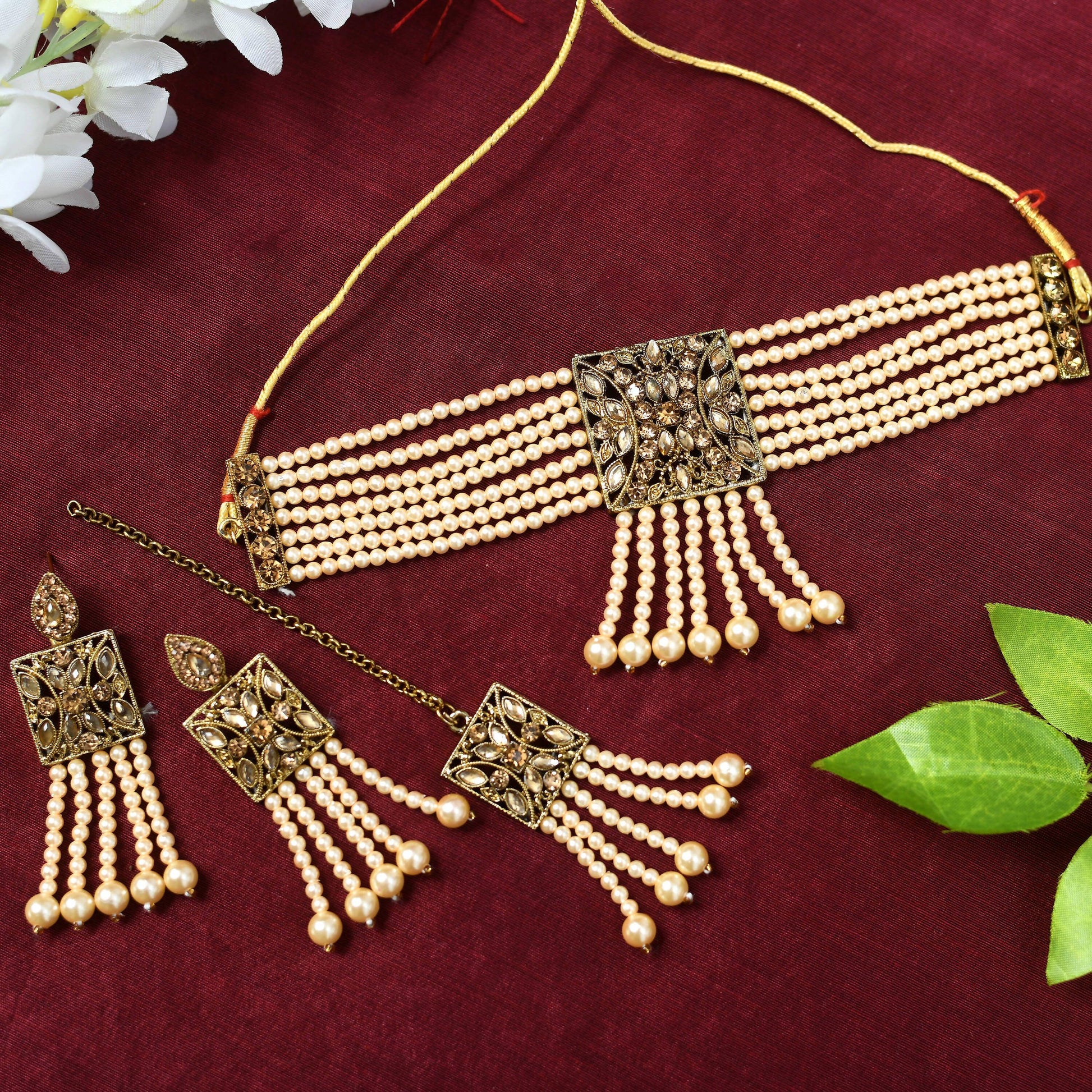 Mominos Fashion Johar Kamal Off White Color Kundan & Pearls Necklace Set - Mominos Fashion