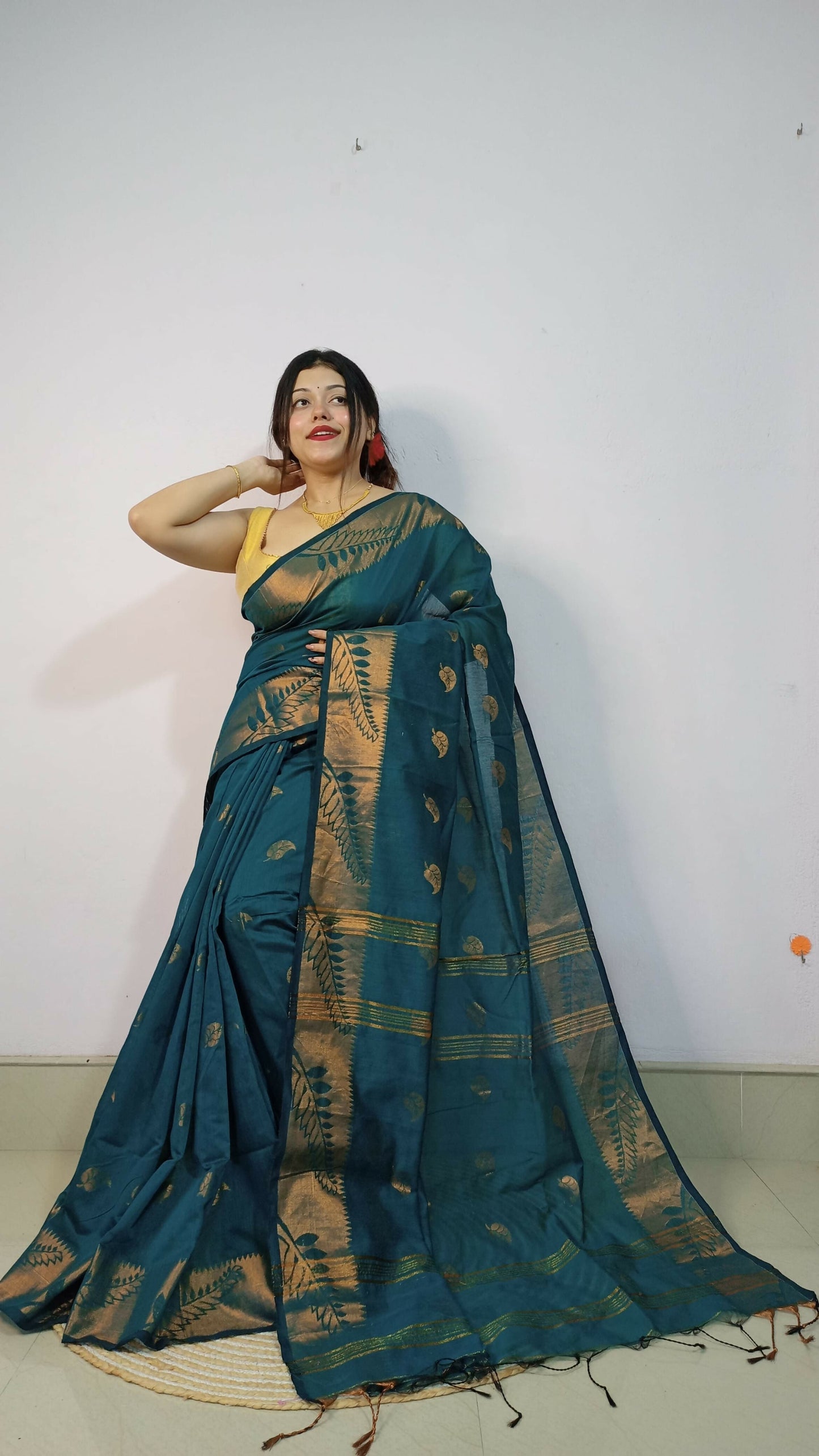 Exclusive Collection Beautiful Purssion Green Cotton Silk Woven Handloom Saree With Running Blouse Piece - Swadesiicart