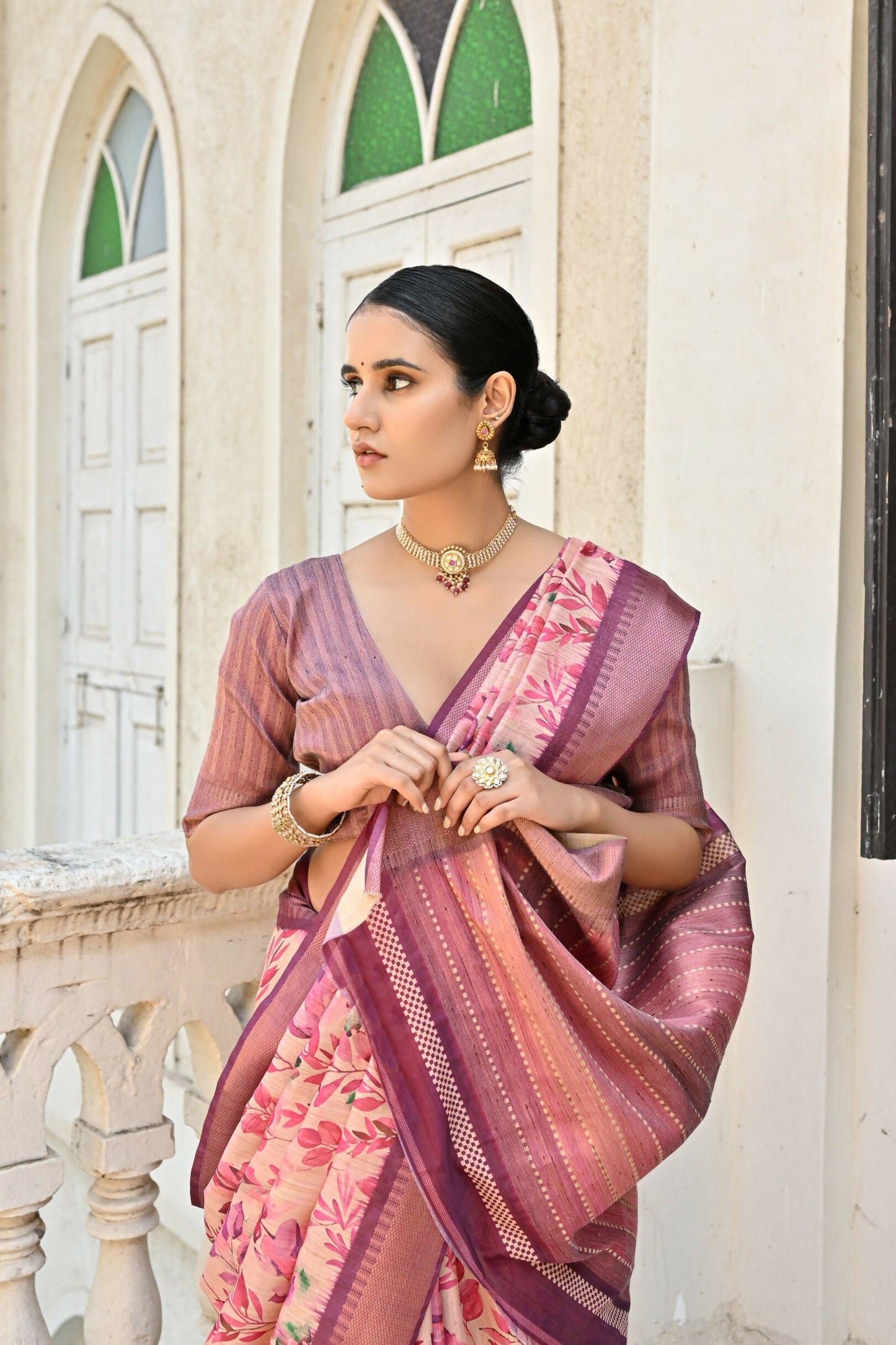 Vishnu Weaves Women's Pink Soft Tussar Silk Saree with Blouse - Swadesiicart