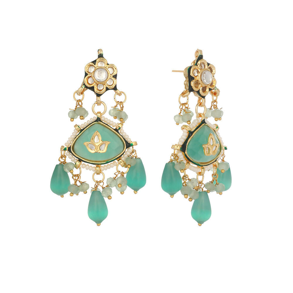 Nuyug 22K Gold Plated Lush Green Maang Tikka & Earrings Set | Swadesiicart
