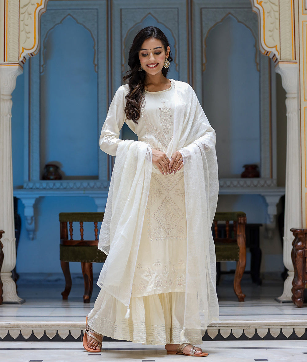 Kaajh Women's Off White EmbroideOff White Silk Kurta Sharara Set With Kota Doria Dupatta | Swadesiicart